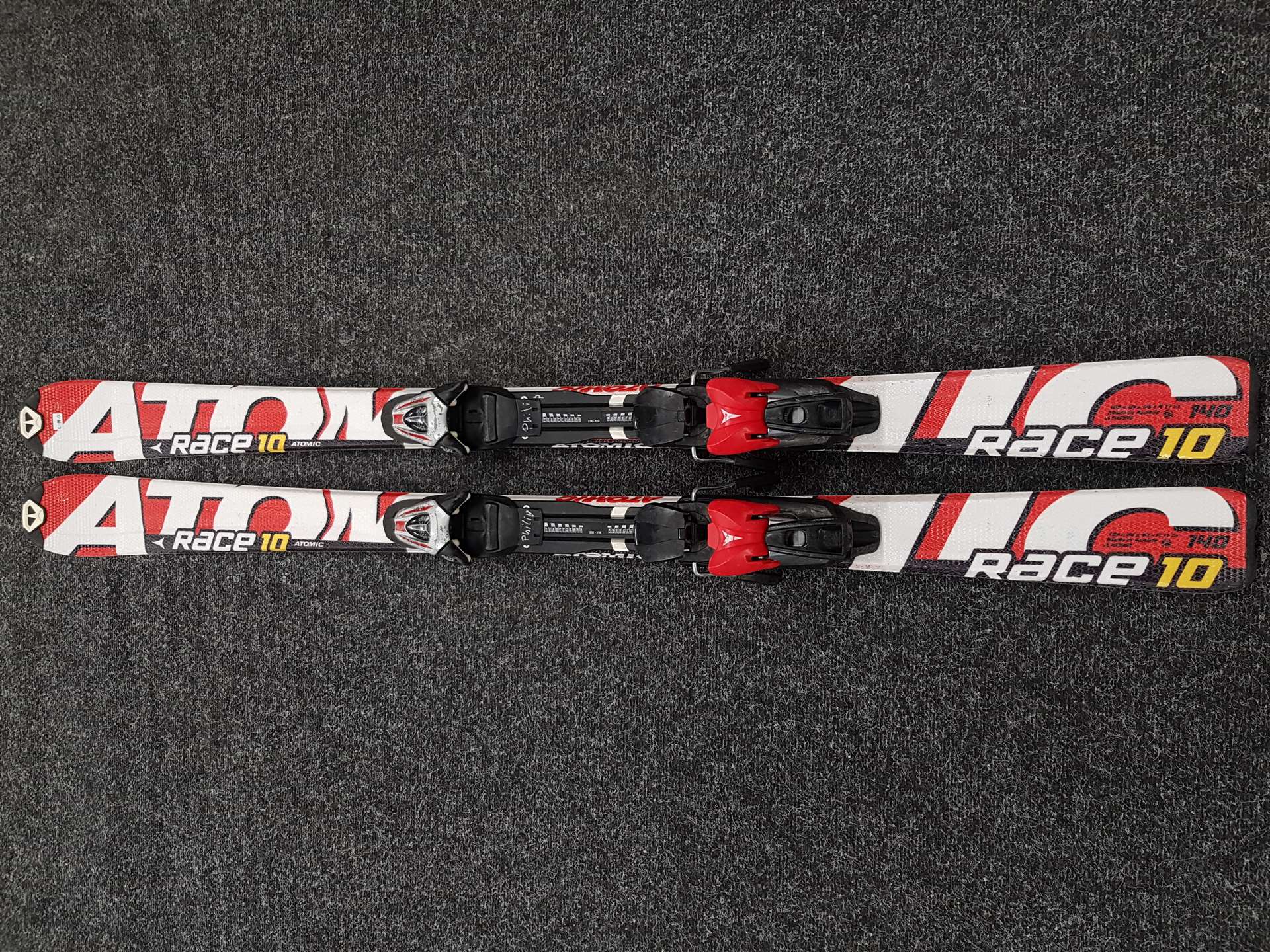 Použité lyže Atomic Race 10