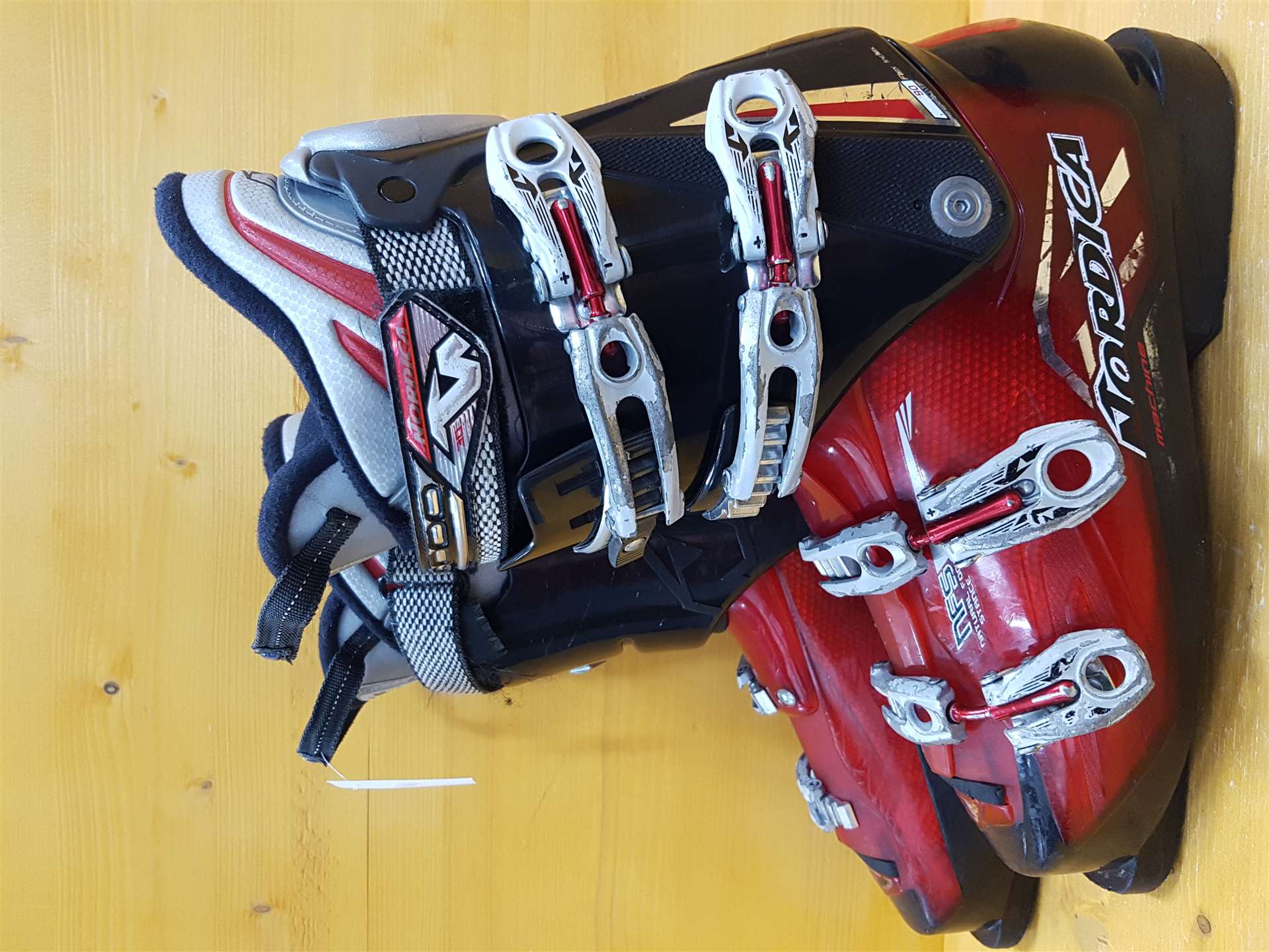 Použité lyžiarky Nordica Sport Machine