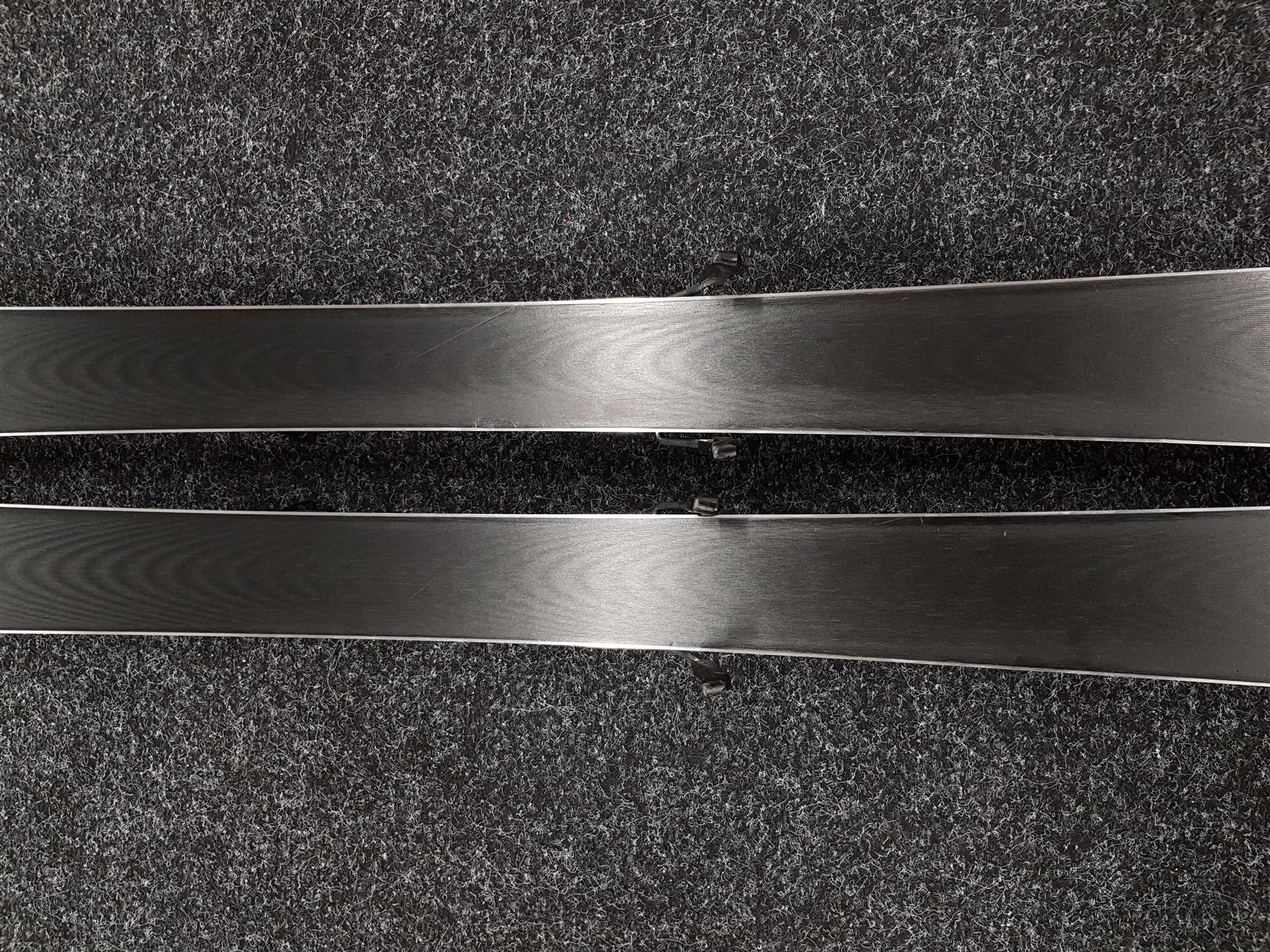 Použité lyže ROSSIGNOL Hero E12 Elite MT + viazanie Look NX12