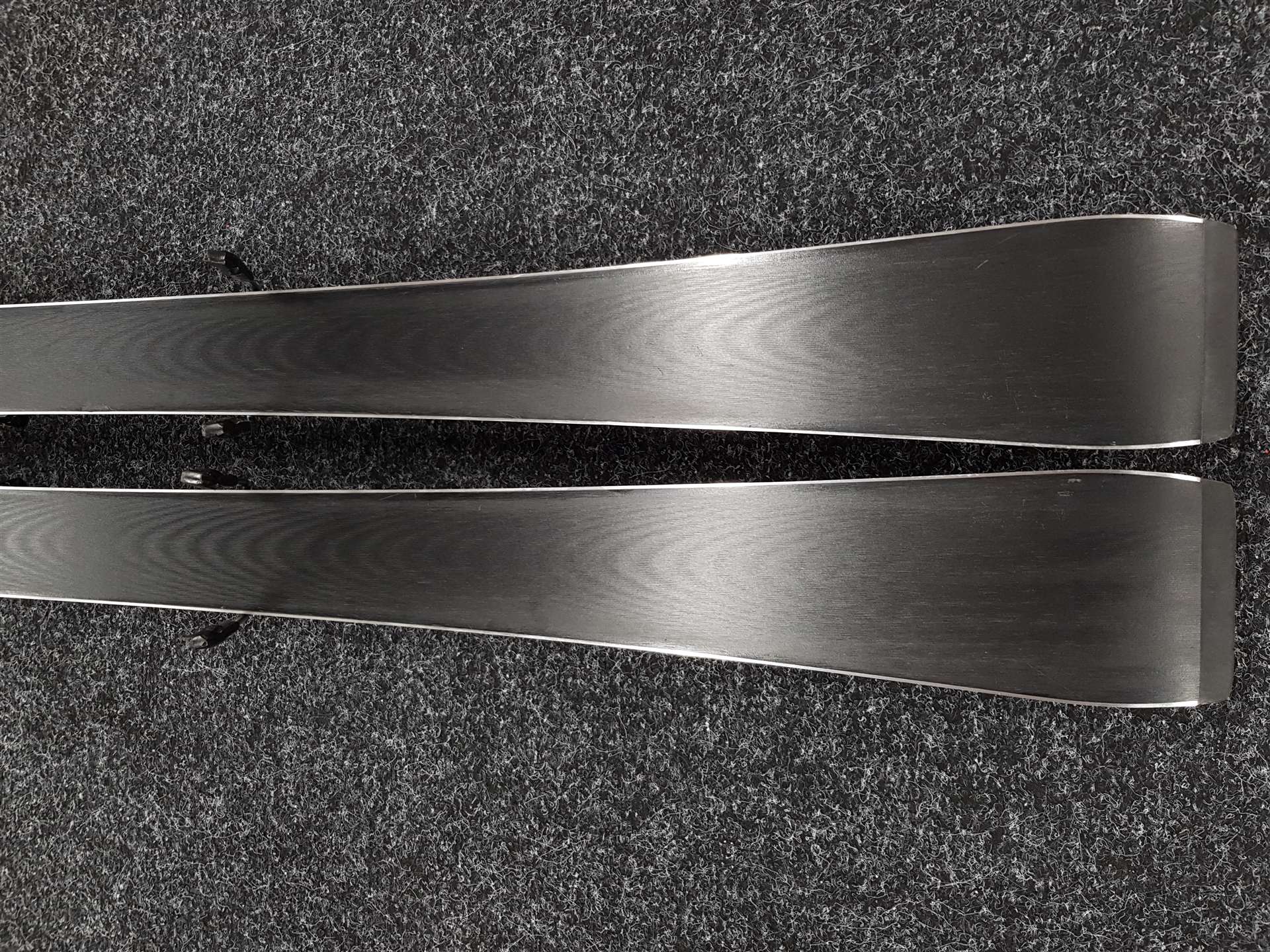 Použité lyže ROSSIGNOL Hero E12 Elite MT + viazanie Look NX12