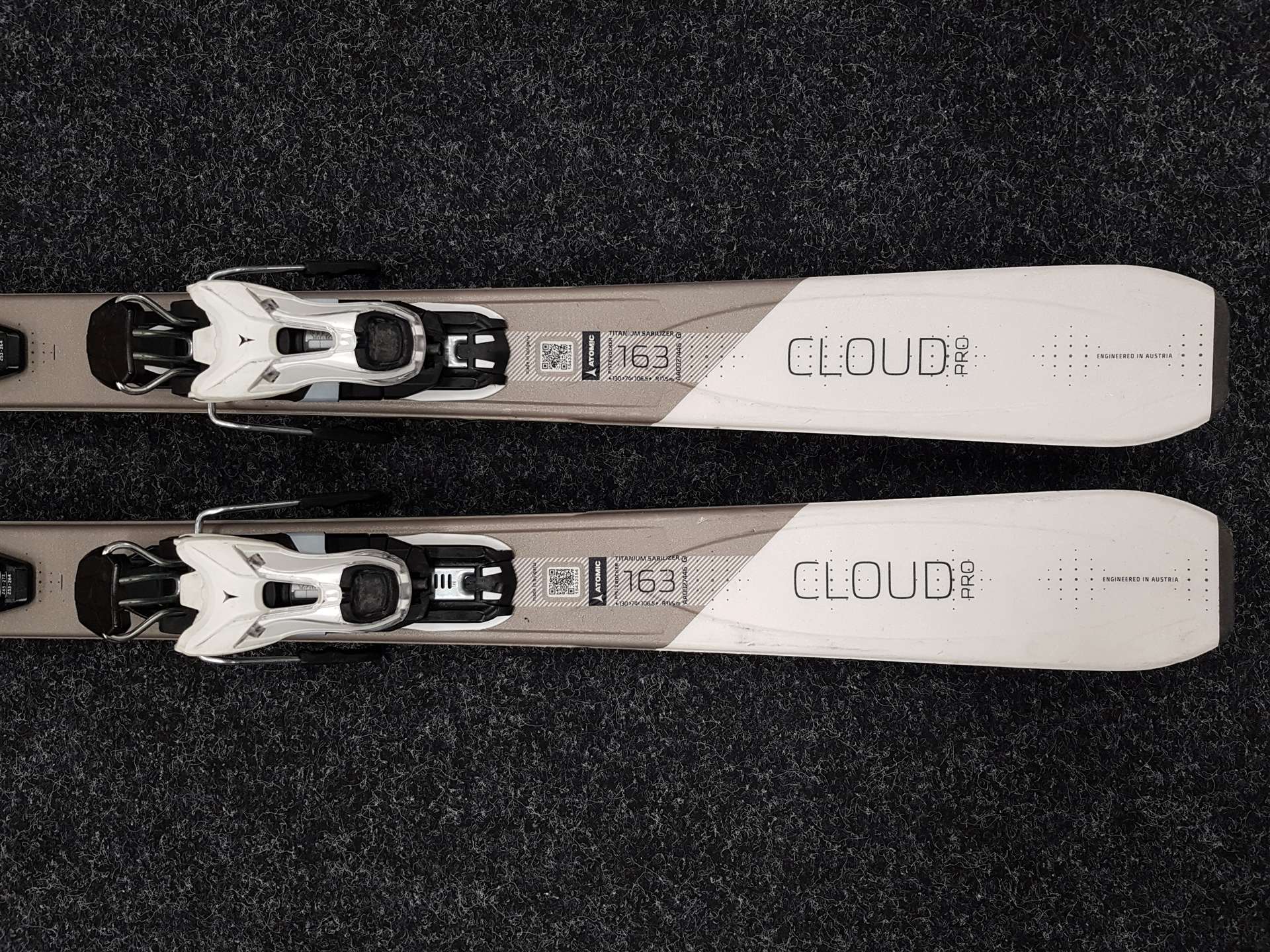 Použité lyže ATOMIC Cloud PRO + viazanie Atomic Lithium 10