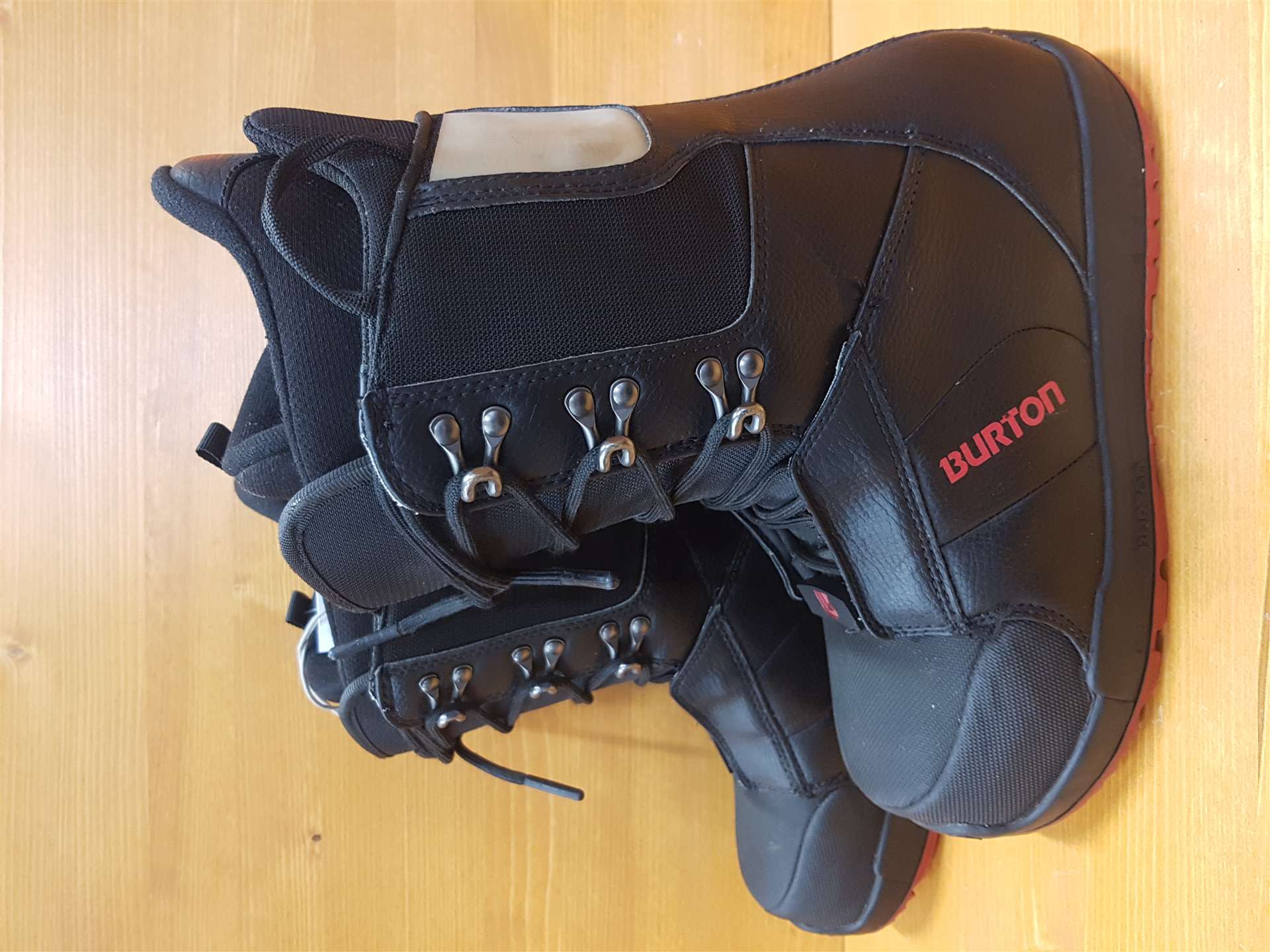 Použité snowboardové topánky BURTON Progression