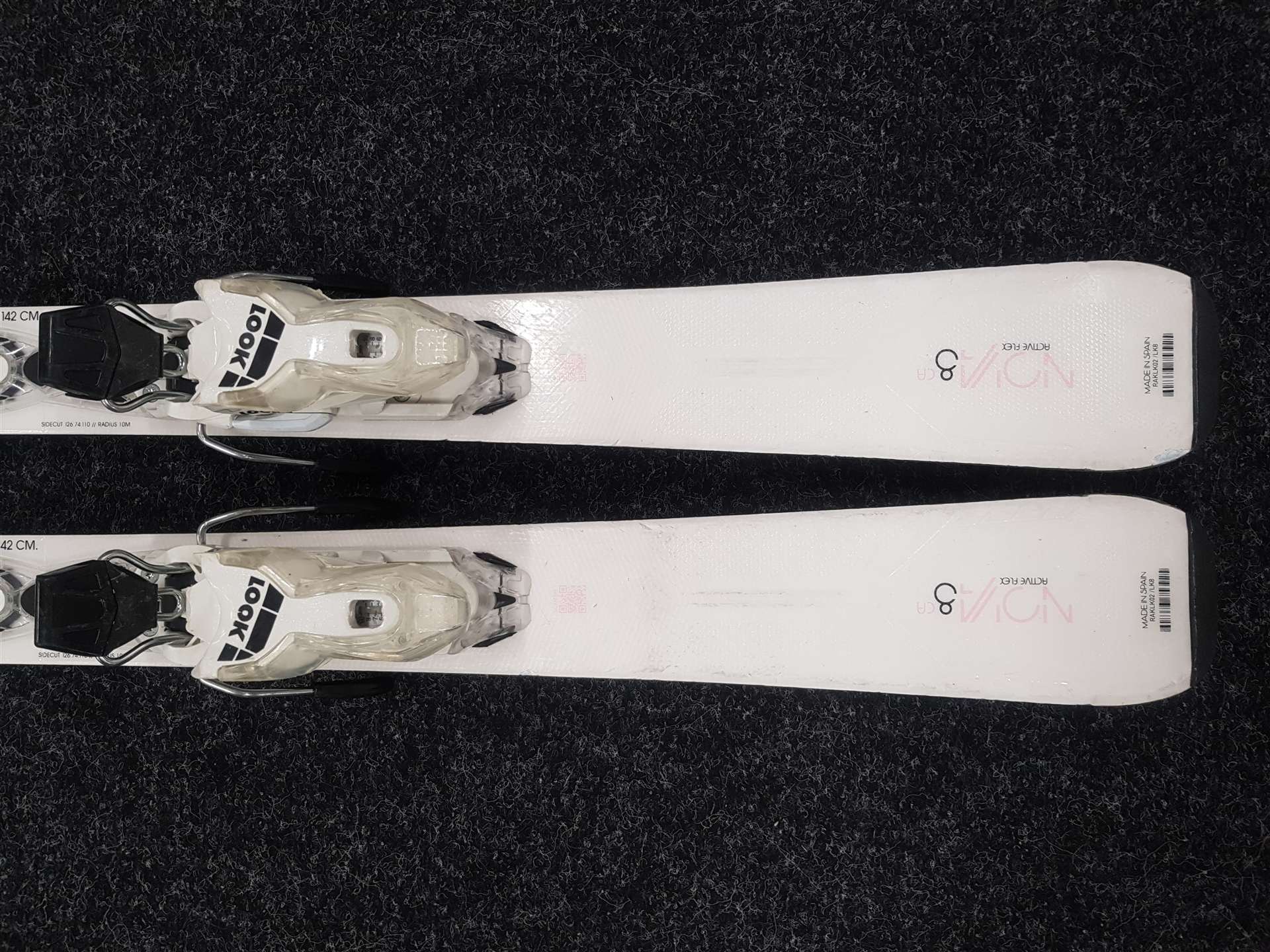 Použité lyže ROSSIGNOL Nova 8 CA + viazanie Look Xpress 11