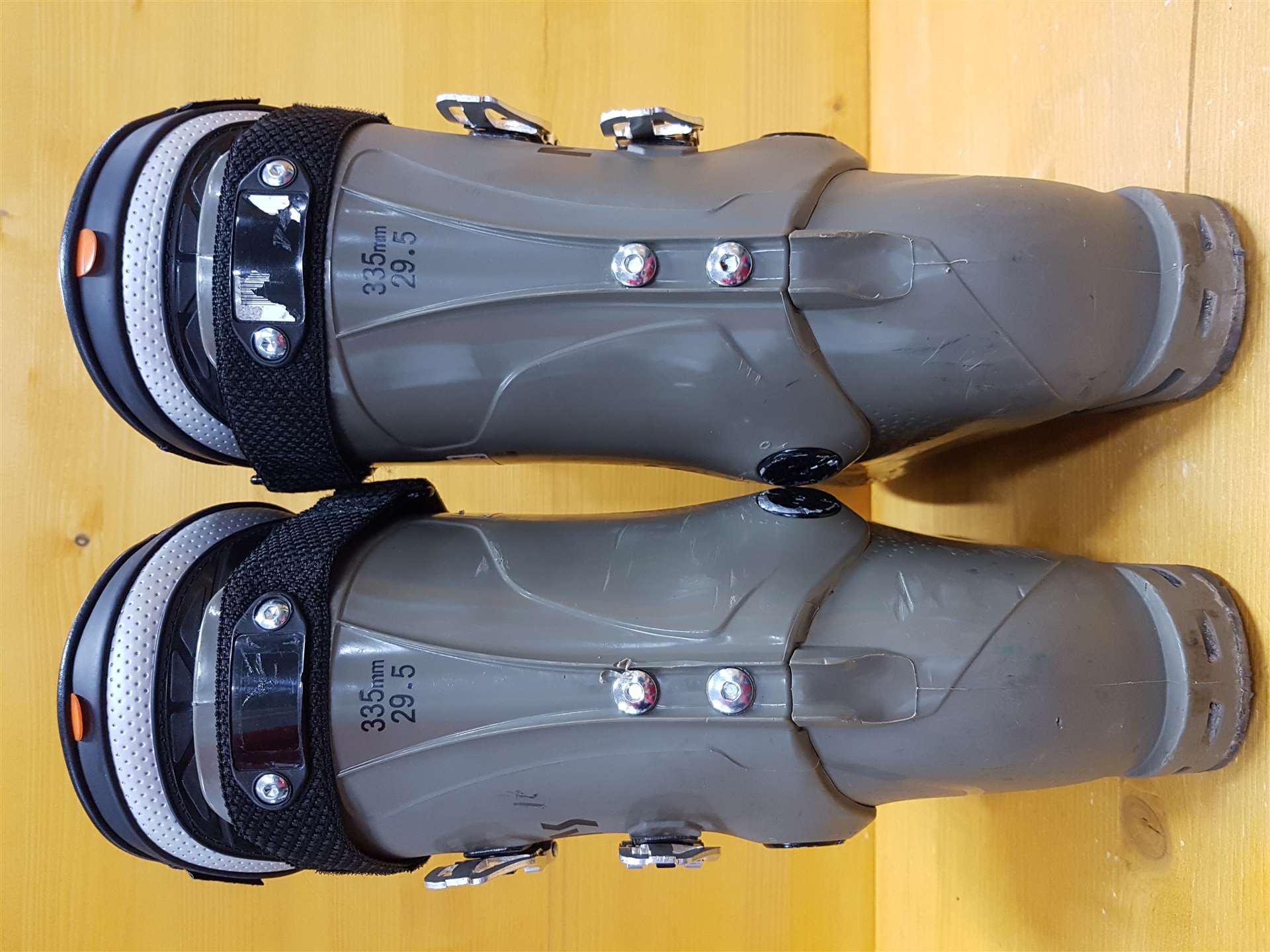 Použité lyžiarky Tecnica Mach Sport 100 HV RT