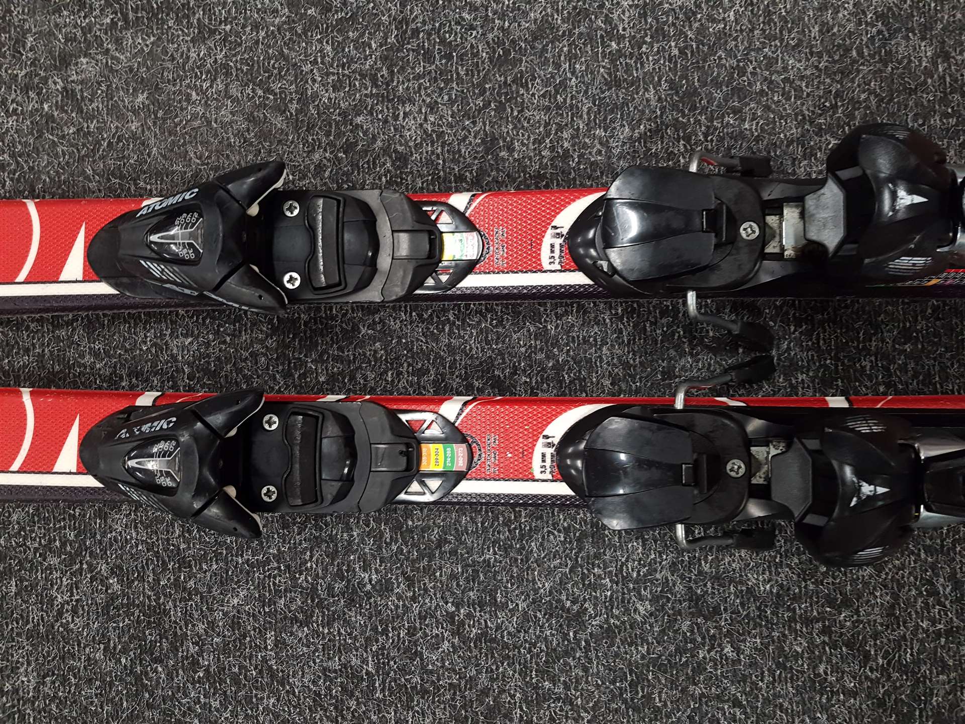 Použité lyže Atomic Race