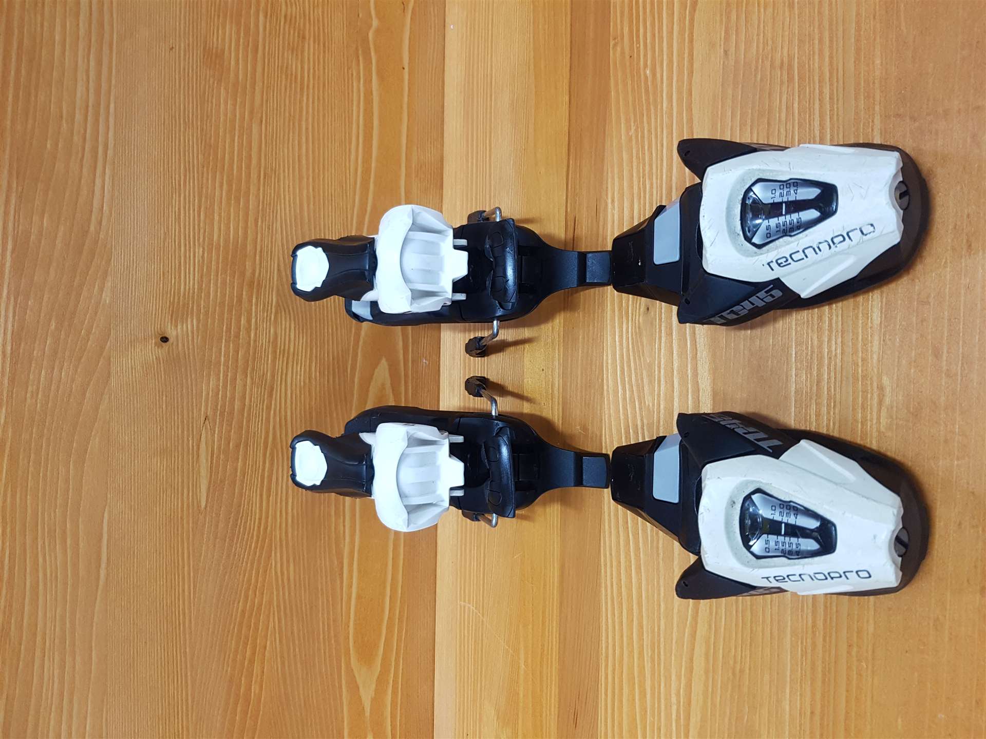 Použité viazanie Tecnopro TC 45 (DIN 4,5)