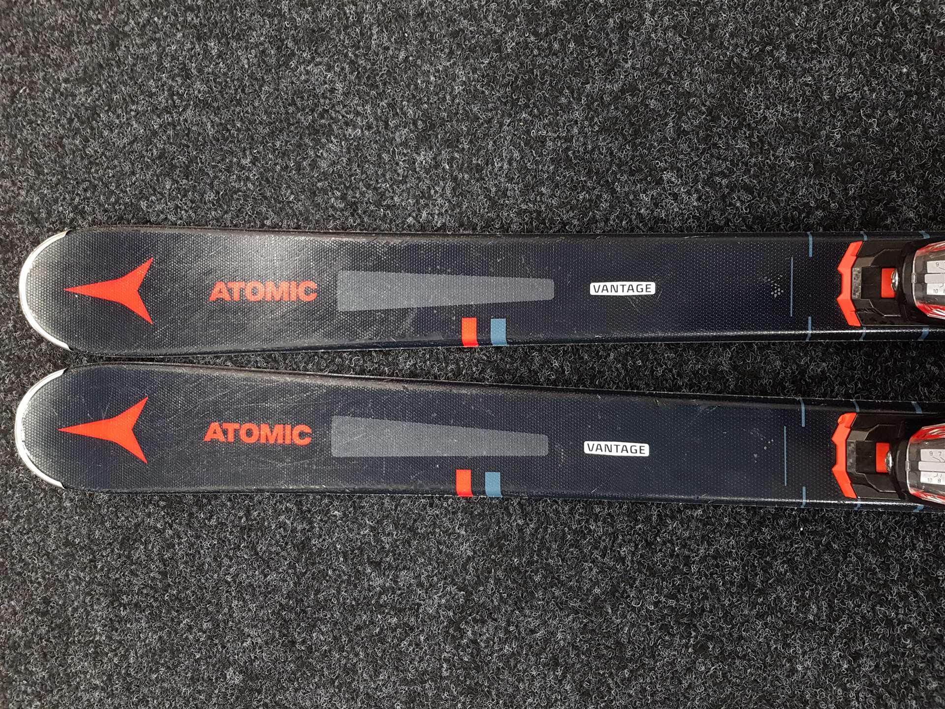 Použité lyže ATOMIC Vantage 72 + viazanie Atomic 10