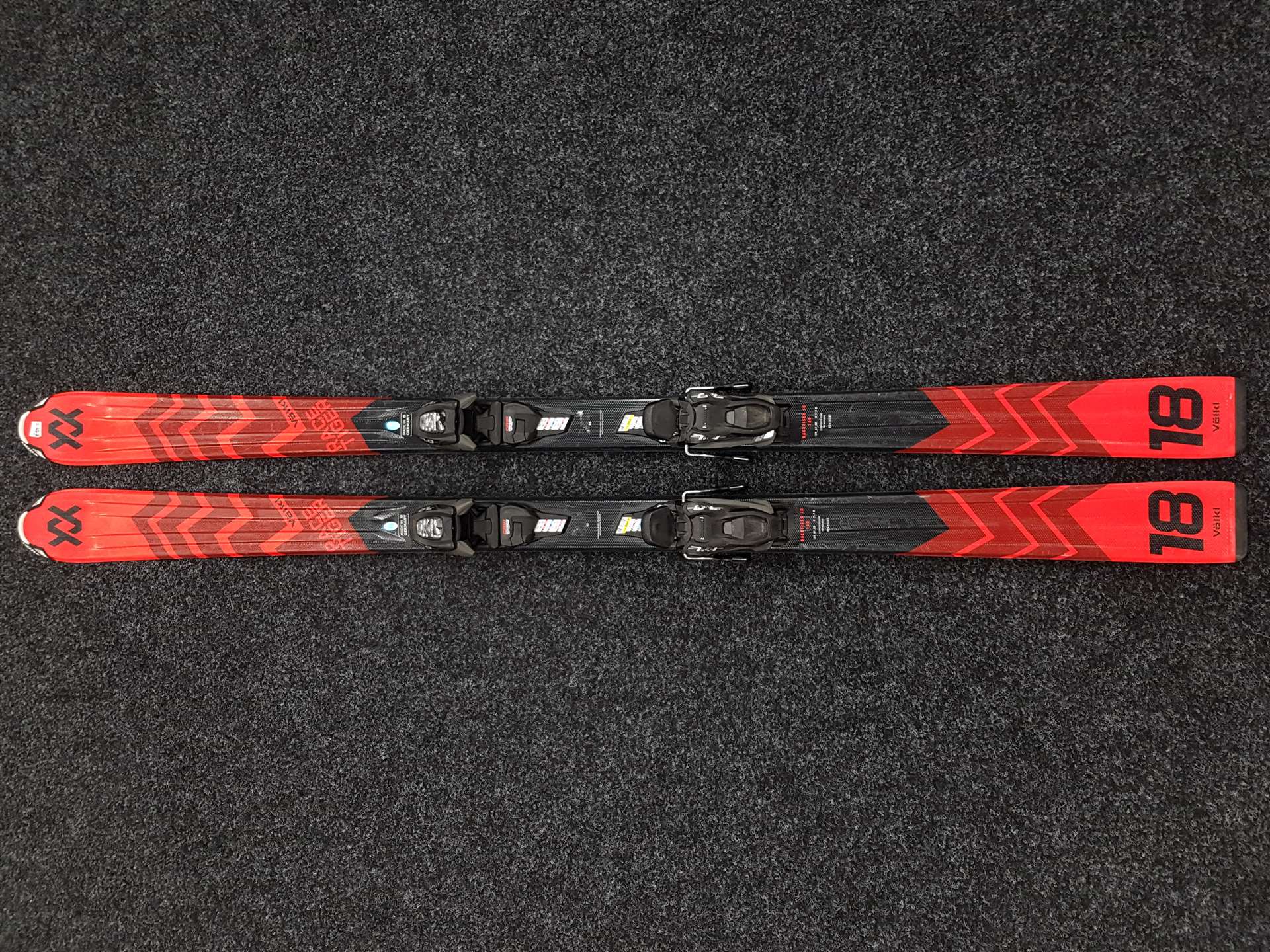 Použité lyže VOLKL Racetiger 18 + viazanie Marker 7