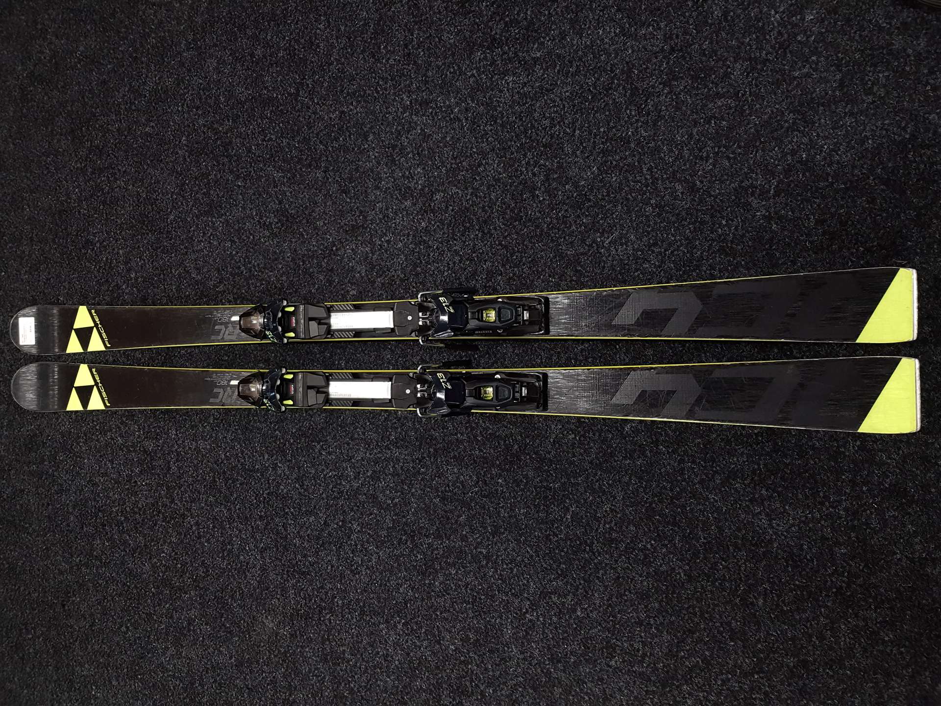 Použité lyže FISCHER RC4 + viazanie Fischer Z13