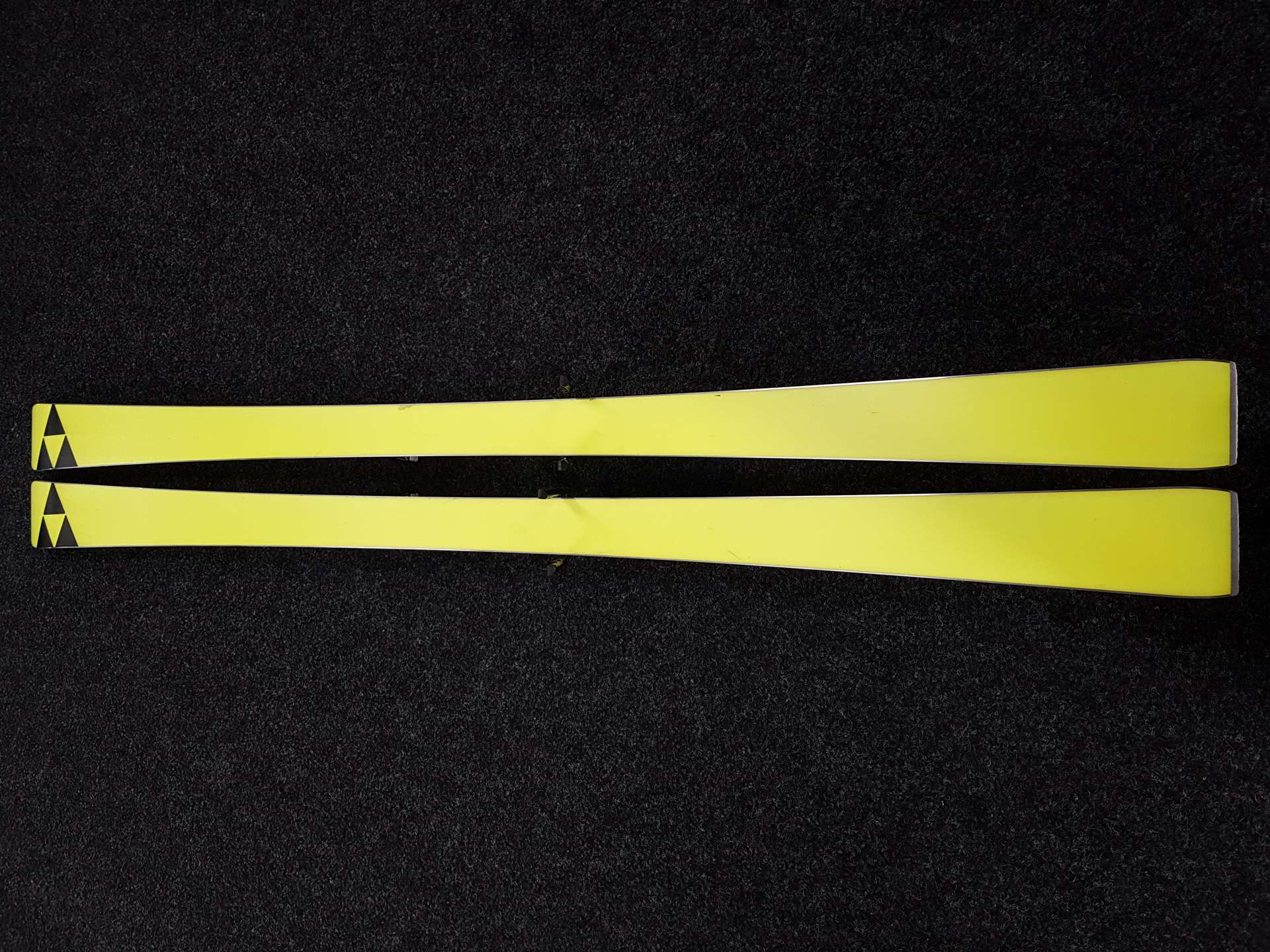 Použité lyže FISCHER RC4 + viazanie Fischer Z13