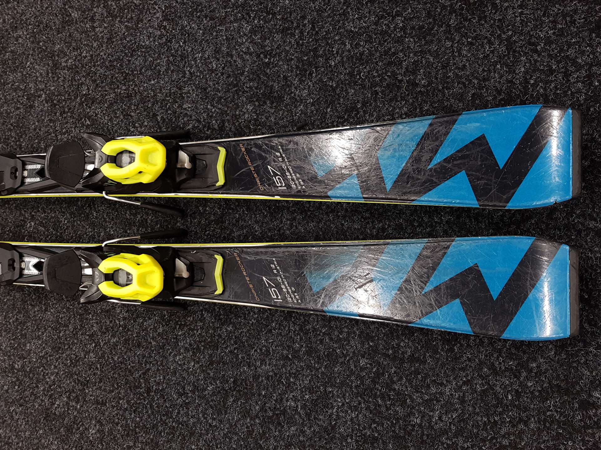 Použité lyže FISCHER The Curv RC4 + viazanie Fischer11