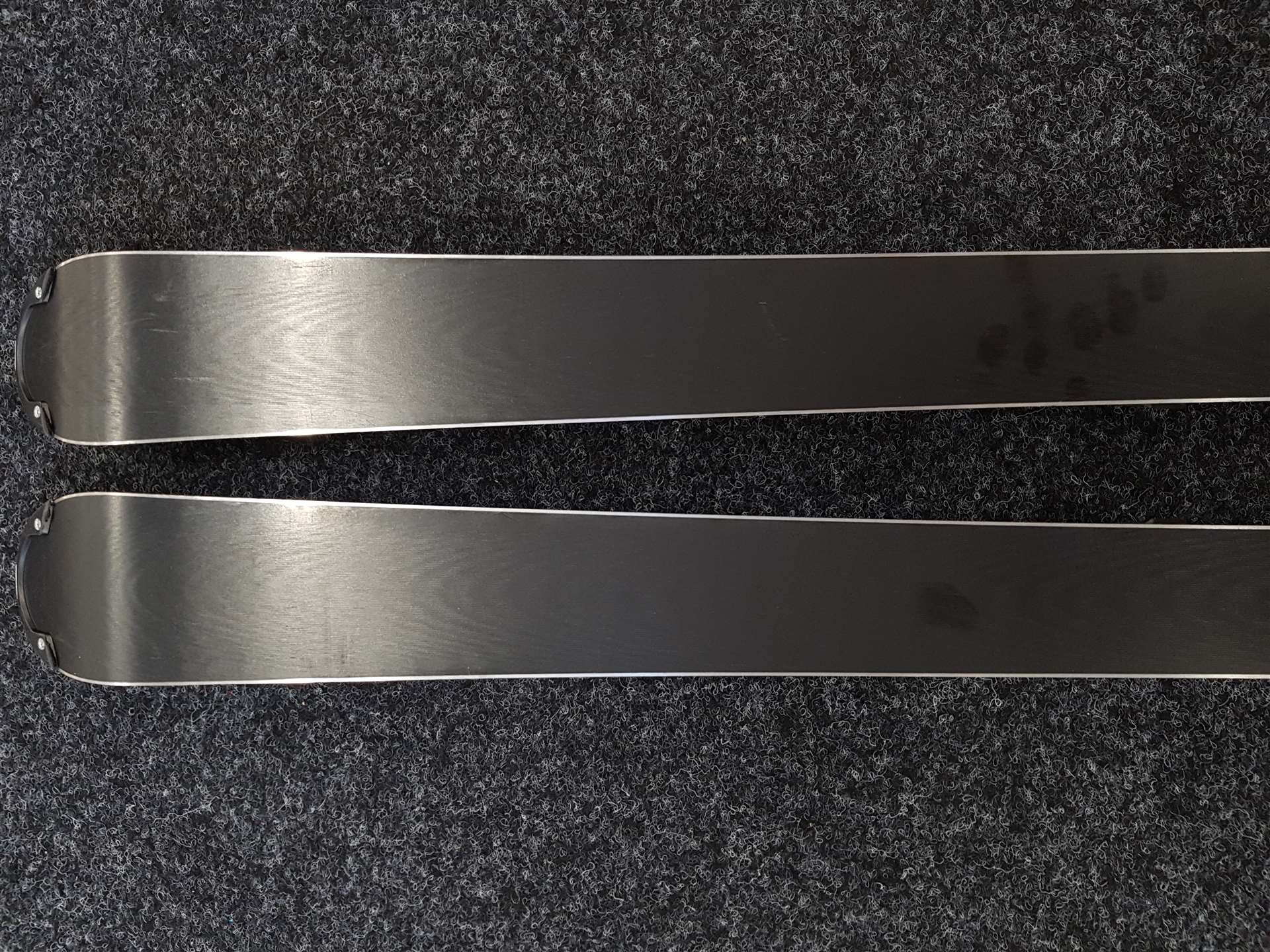 Použité lyže VOLKL Race Tiger + viazanie Marker 7.0