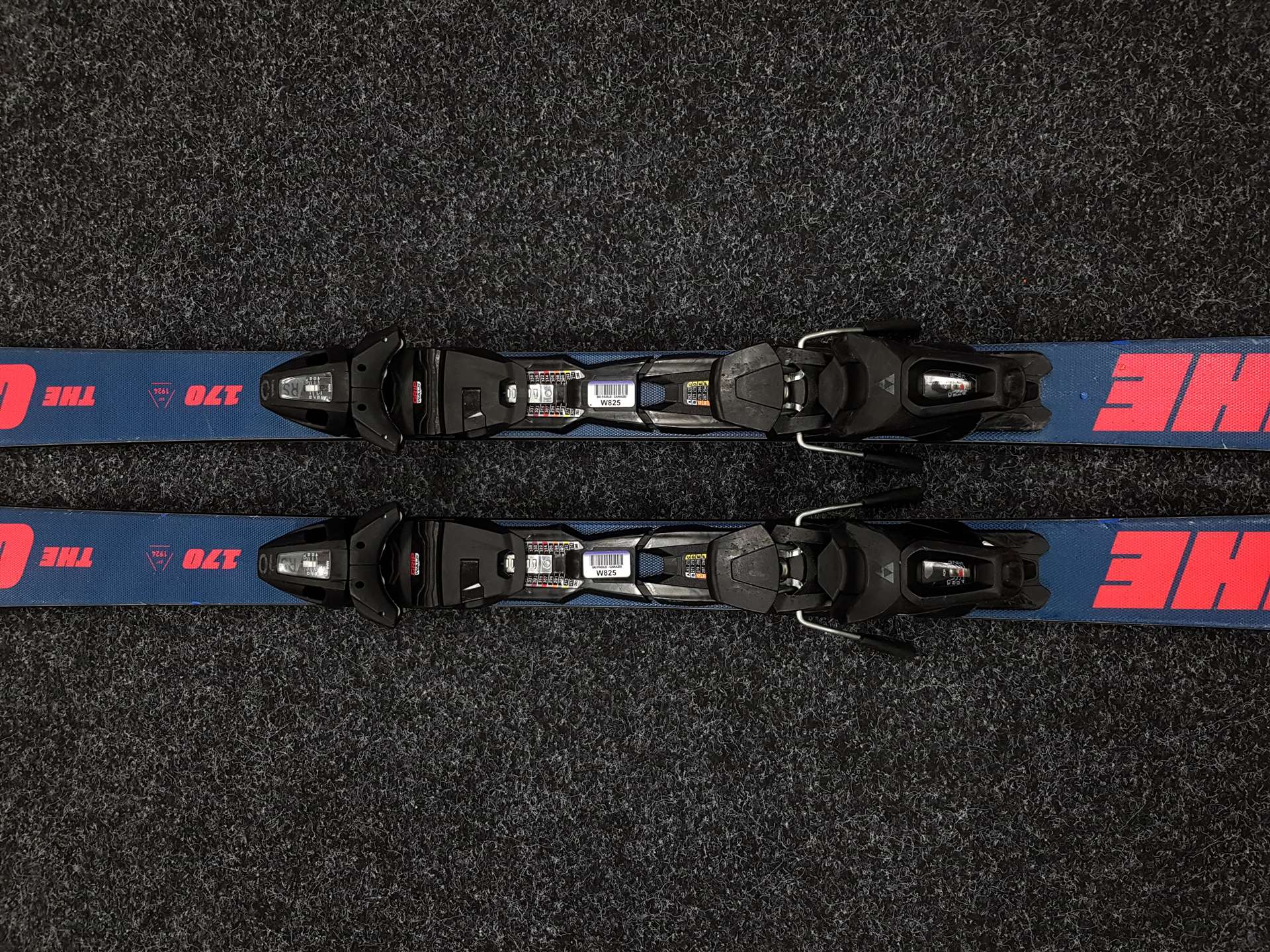 Použité lyže FISCHER The Curv + viazanie Fischer RS 10