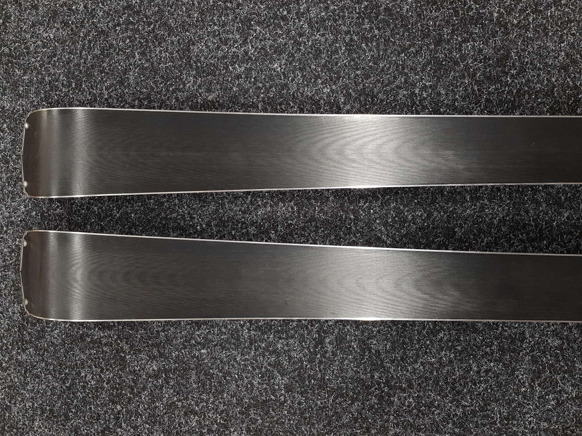 Použité lyže FISCHER The Curv + viazanie Fischer RS 10