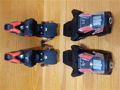 Použité viazanie Atomic M 12 (12 DIN)