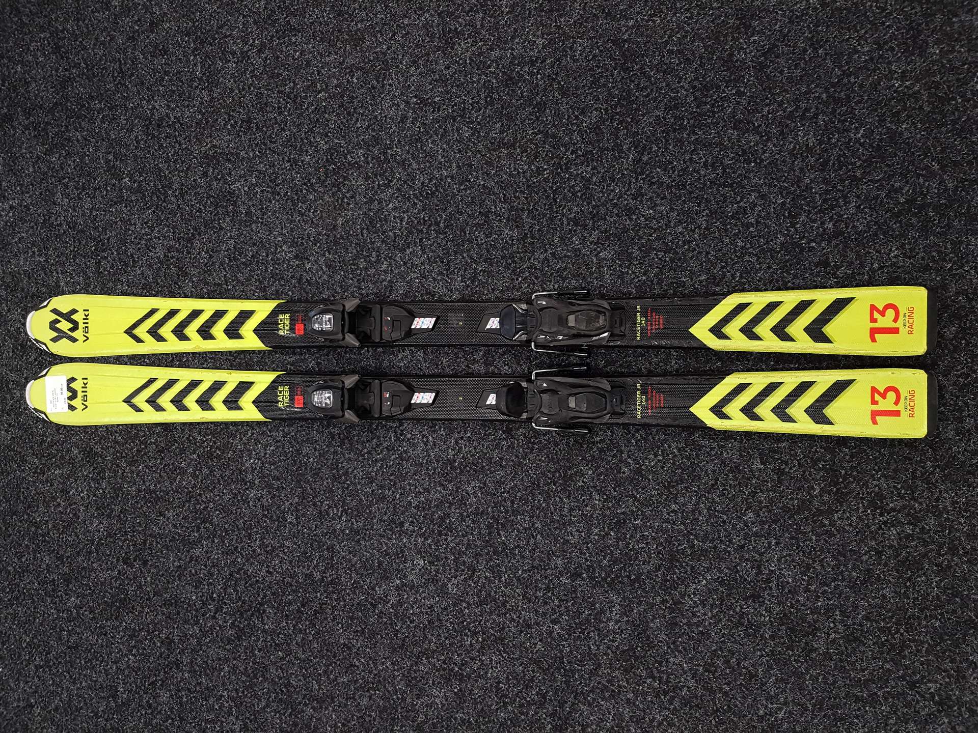 Použité lyže VOLKL Racetiger JR + viazanie Marker 7.0
