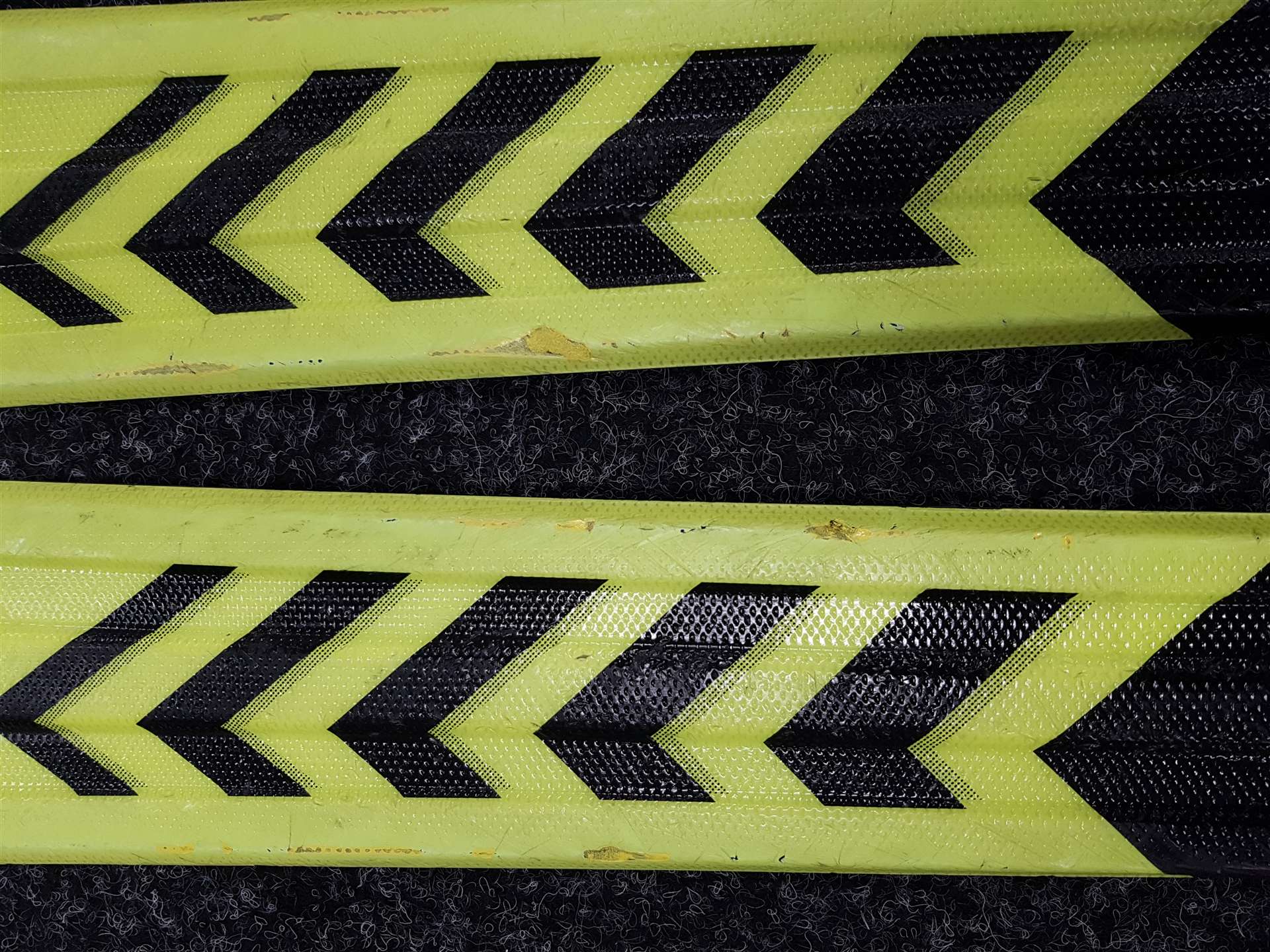 Použité lyže VOLKL Racetiger JR + viazanie Marker 7.0
