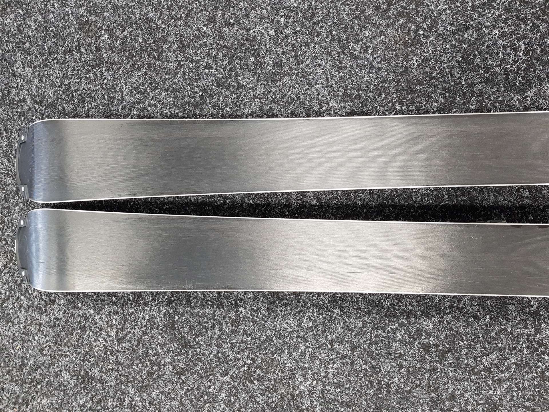 Použité lyže VOLKL Racetiger JR + viazanie Marker 7.0