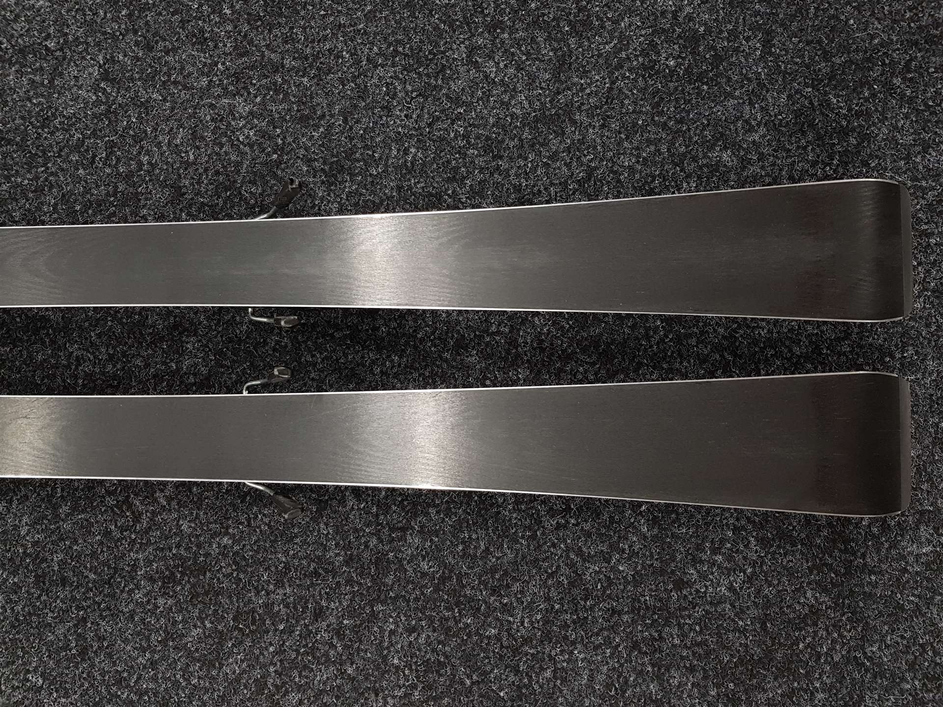 Použité lyže ROSSIGNOL Pursuit  + viazanie Rossignol 11
