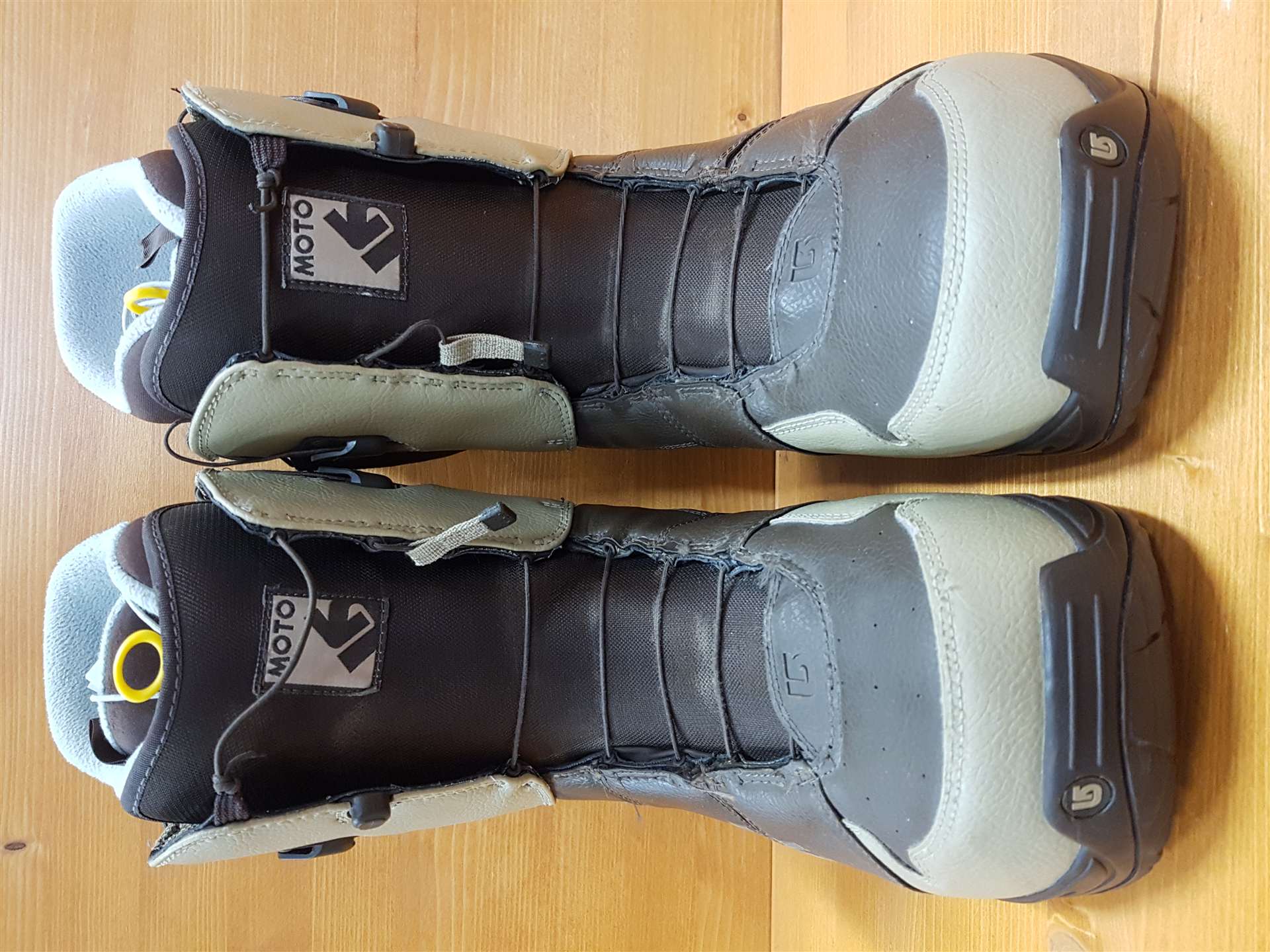 Použité snowboardové topánky BURTON Moto