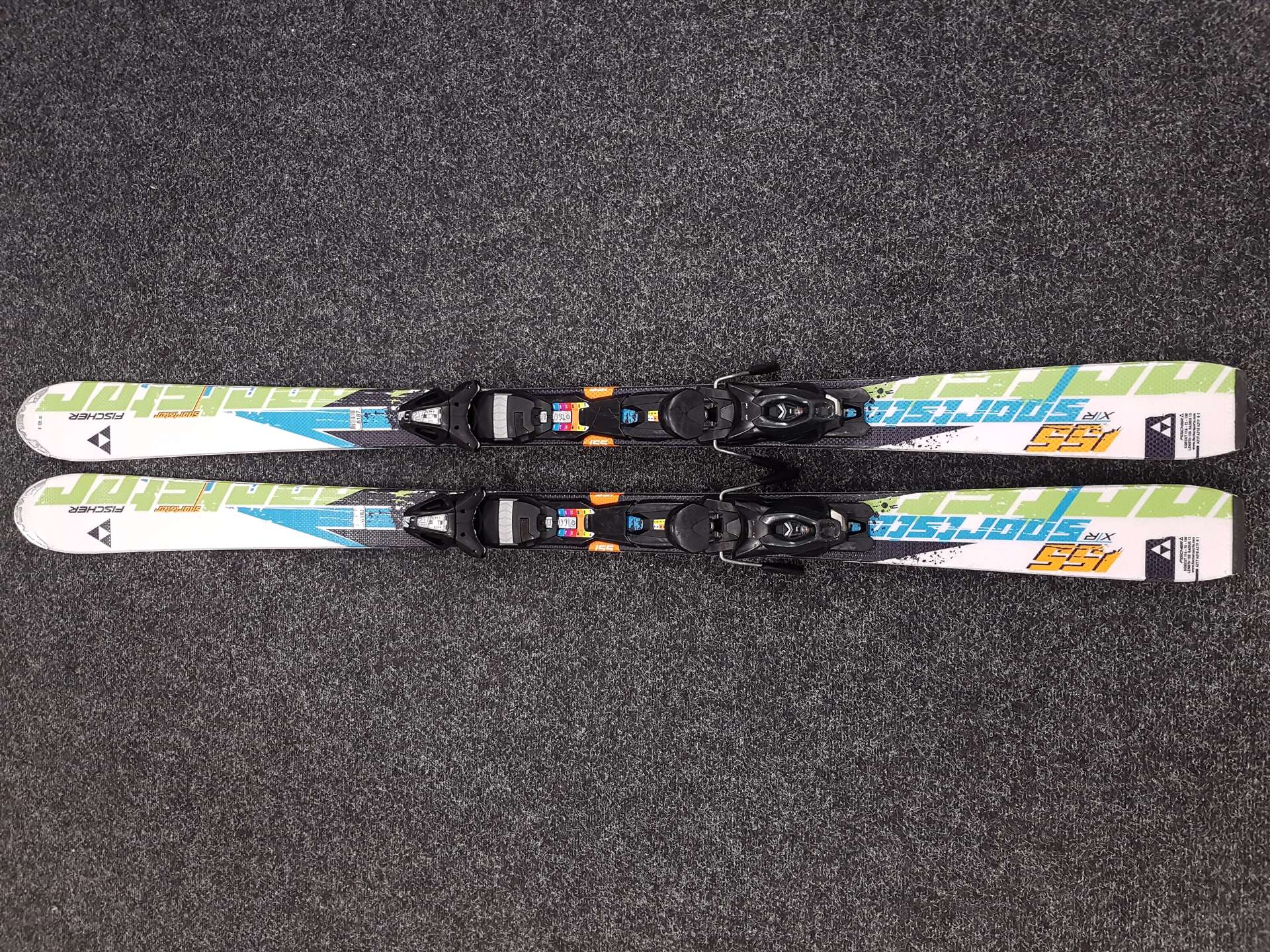 Bazárové lyže Fischer Sportster