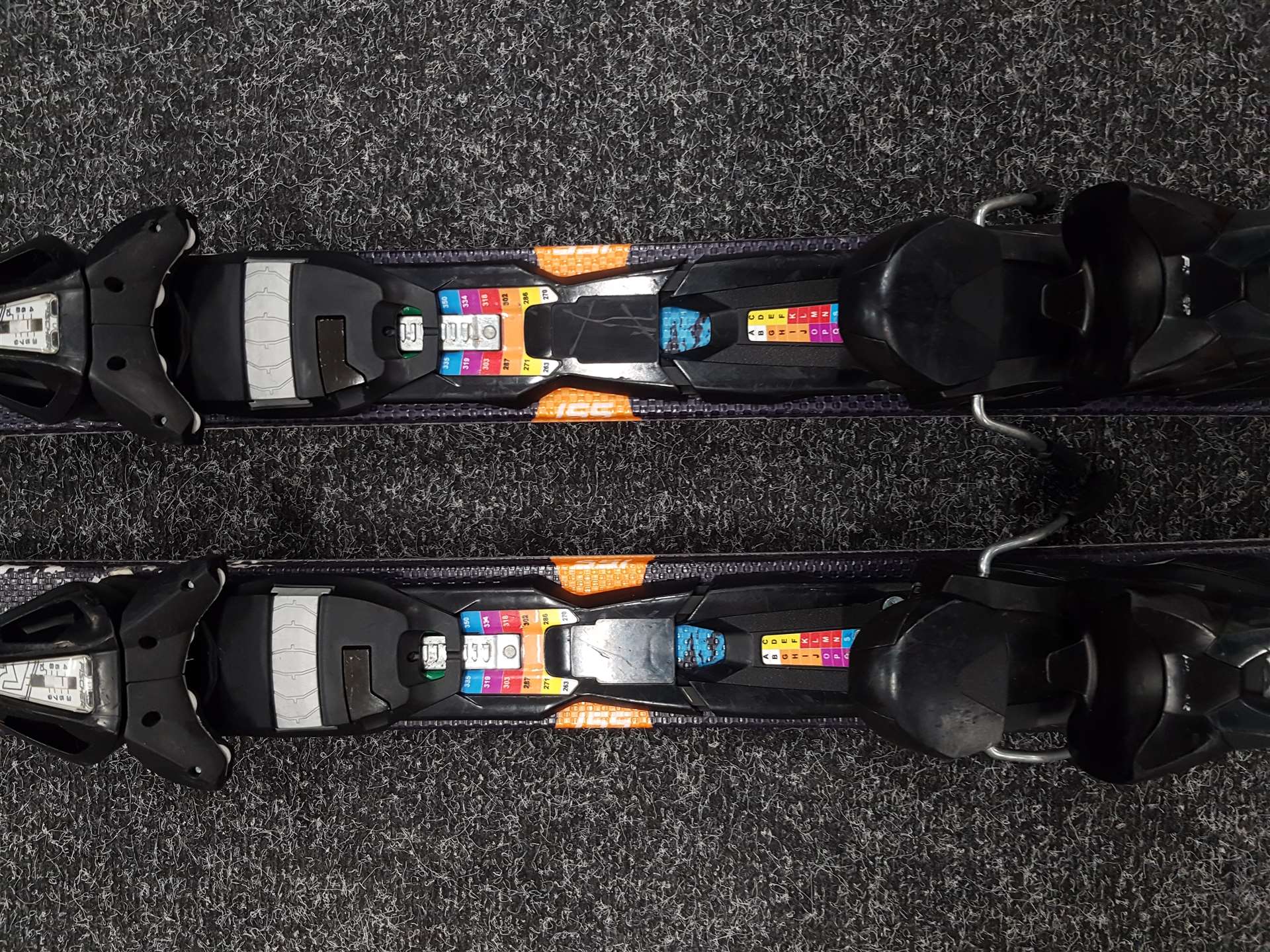 Bazárové lyže Fischer Sportster