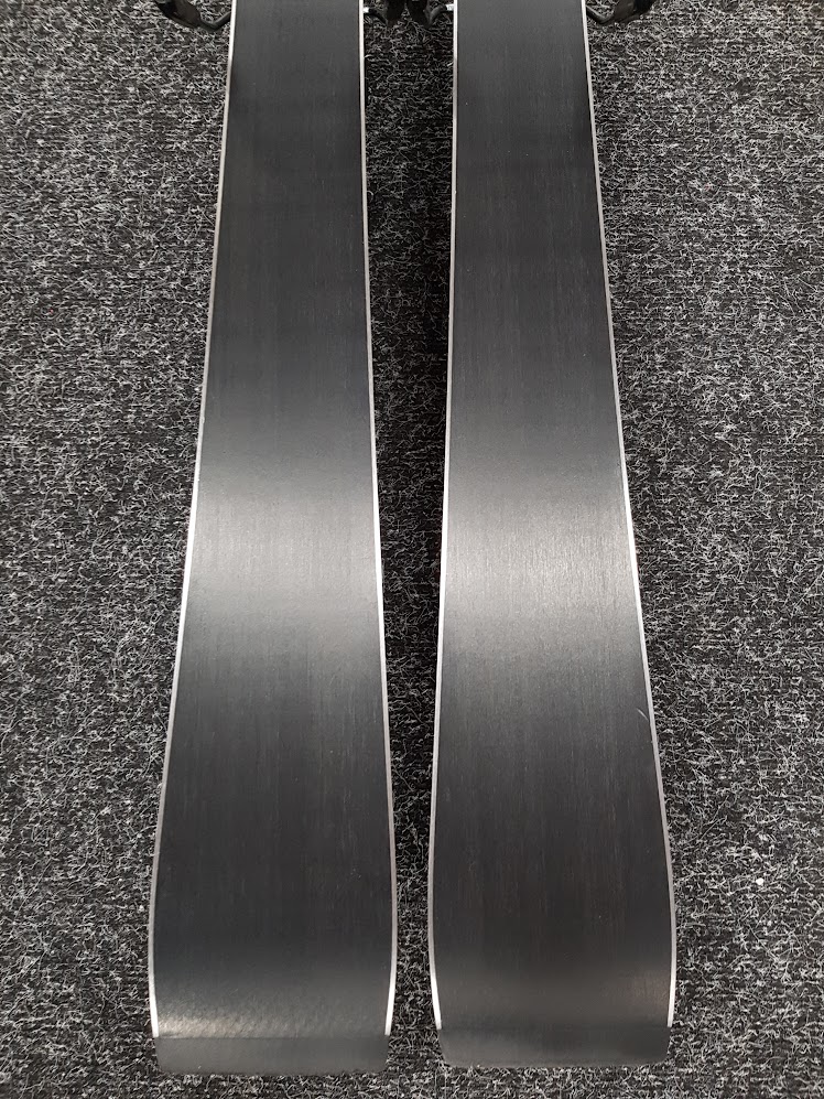 Použité lyže Rossignol Hero Limited C12