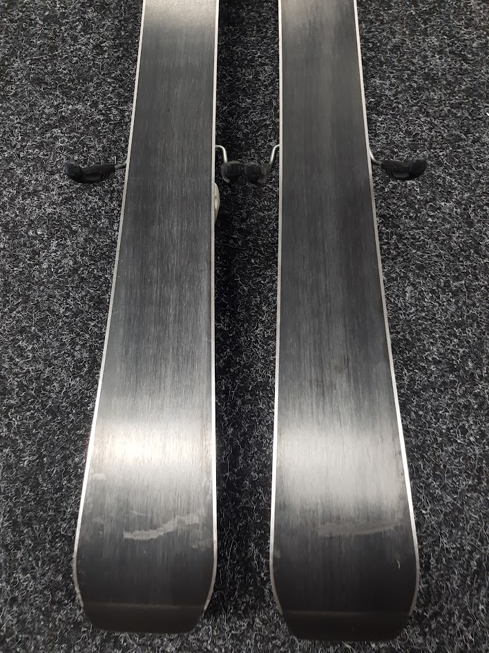 Použité lyže Sporten Street Team Junior Sport + viazanie Tyrolia SLR 4.5