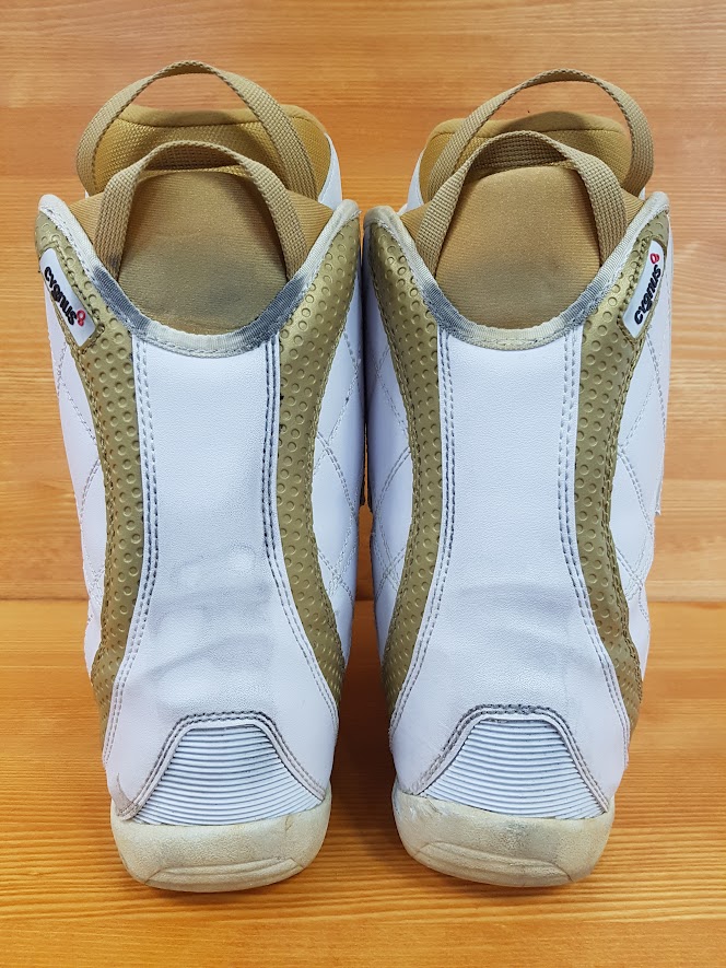 Použité snowboardové topánky CYGNUS 8