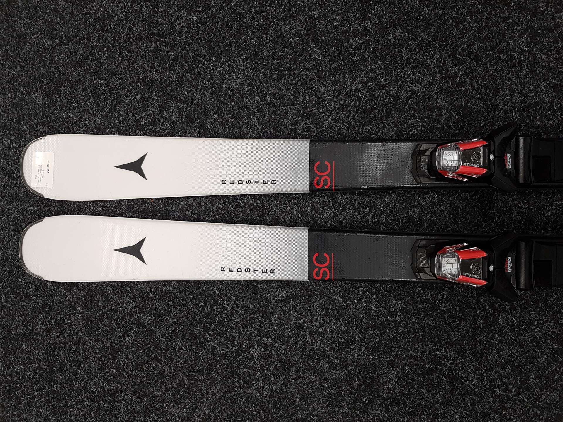 Použité lyže ATOMIC Redster SC + viazanie Atomic 10