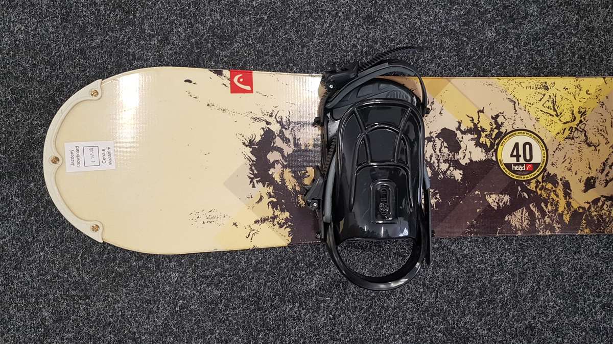 Bazárový snowboard Head