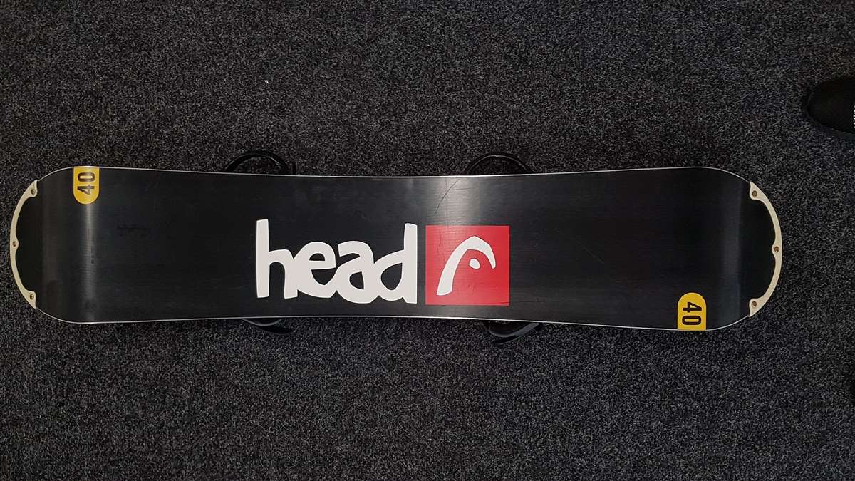 Bazárový snowboard Head