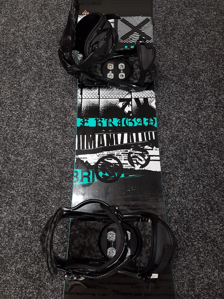 Použitý snowboard K2 Brigade + vázání K2 velikost L/XL