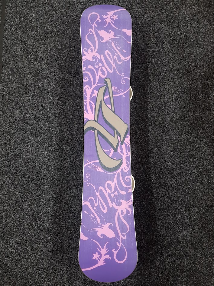 Použitý snowboard Volkl Shiner + viazanie Volkl veľkost S/M