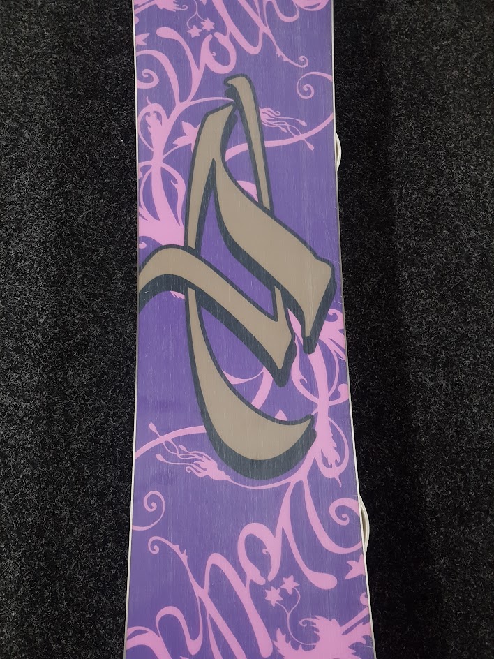 Použitý snowboard Volkl Shiner + viazanie Volkl veľkost S/M