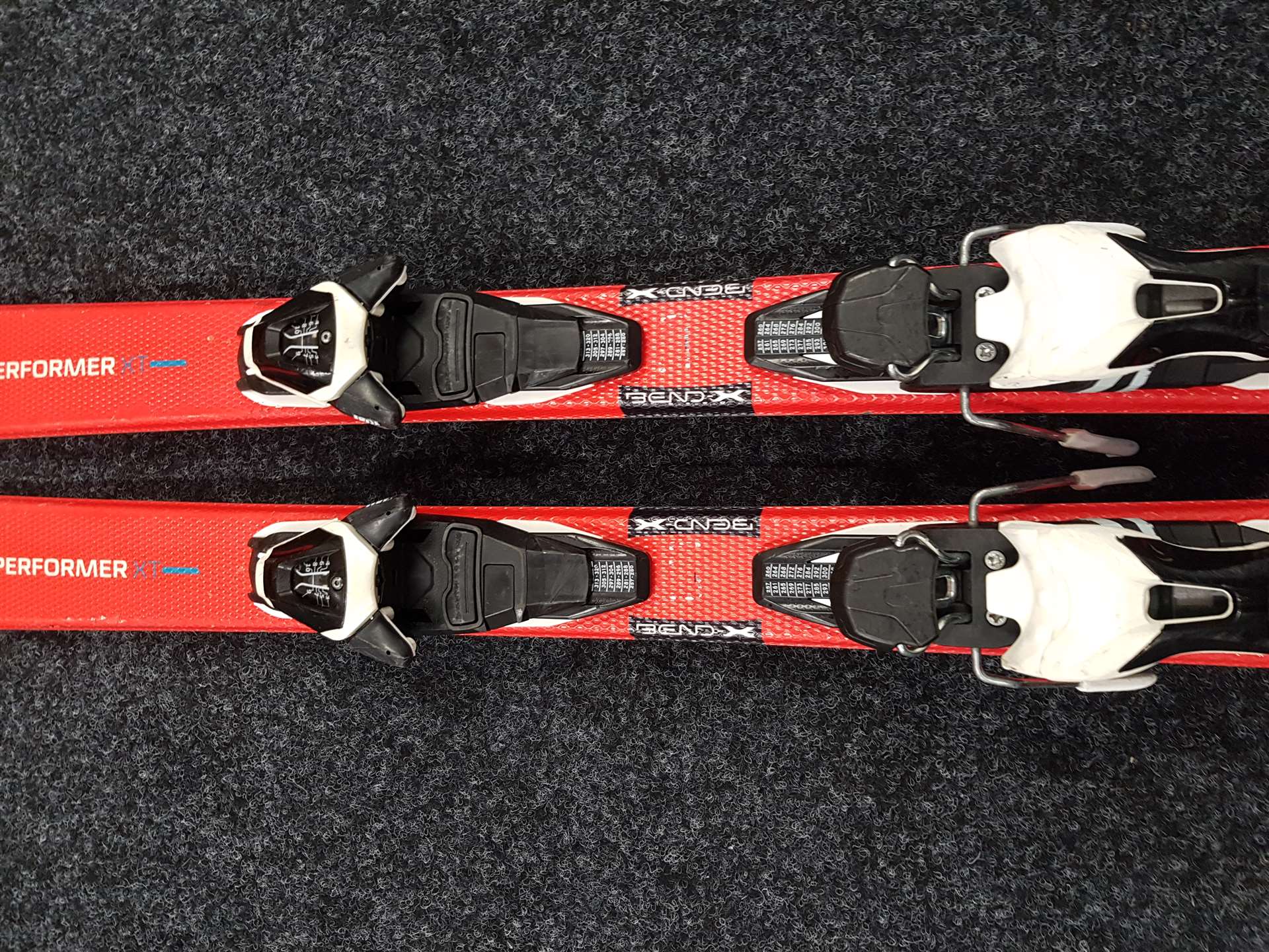 Použité lyže ATOMIC Performer XT + viazanie Atomic 10.0