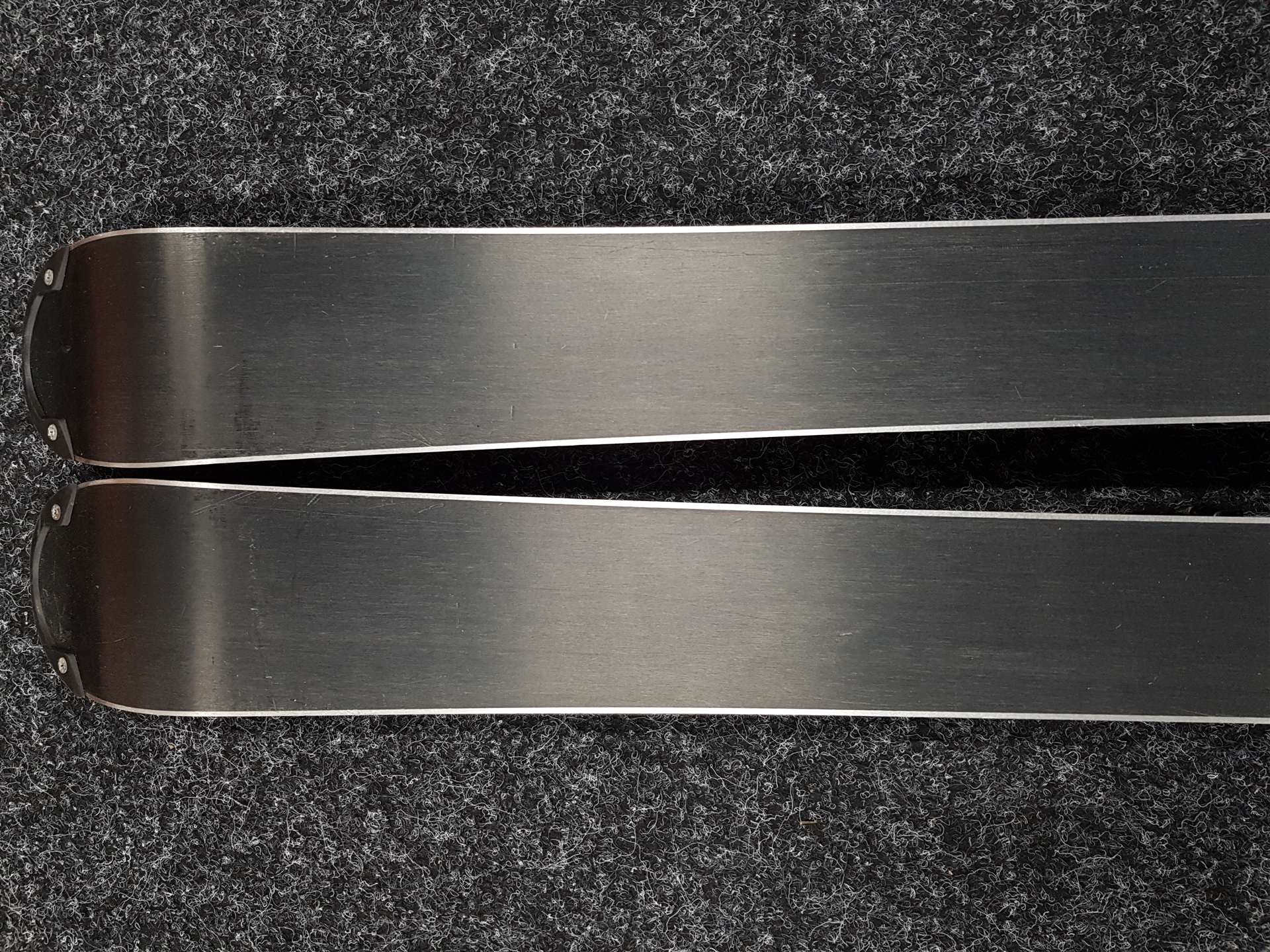 Použité detské lyže VOLKL Racetiger + viazanie Marker 4.5