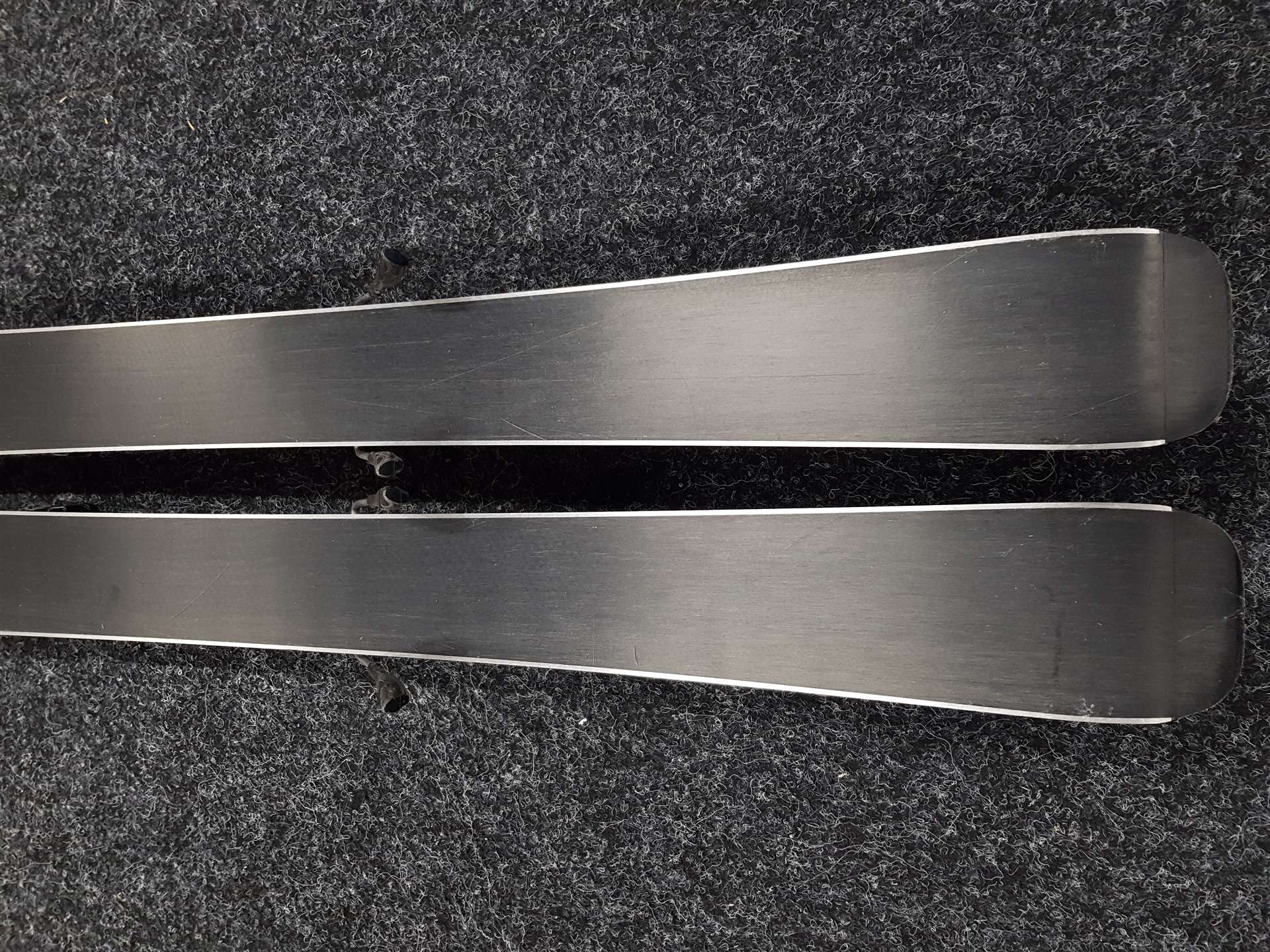 Použité detské lyže VOLKL Racetiger + viazanie Marker 4.5