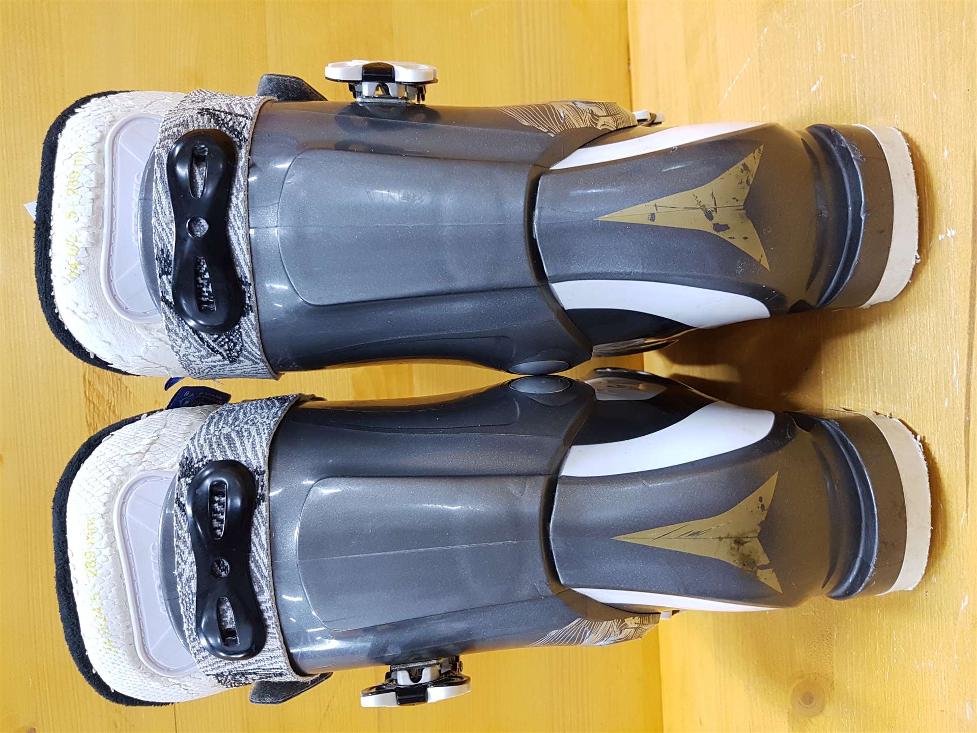 Použité lyžiarky Atomic Livefit 60