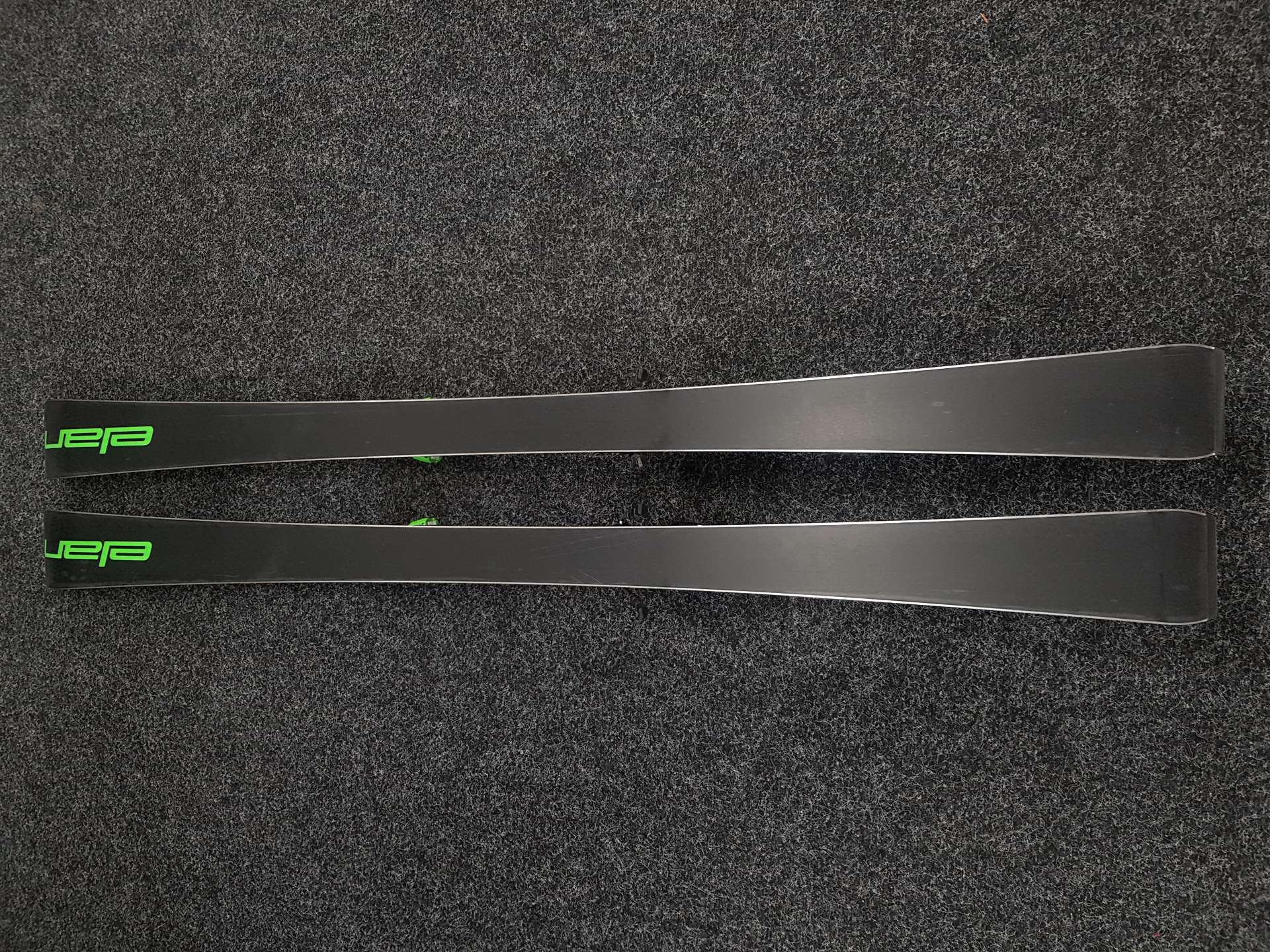 Bazárové lyže Elan SLX Dual Titanium