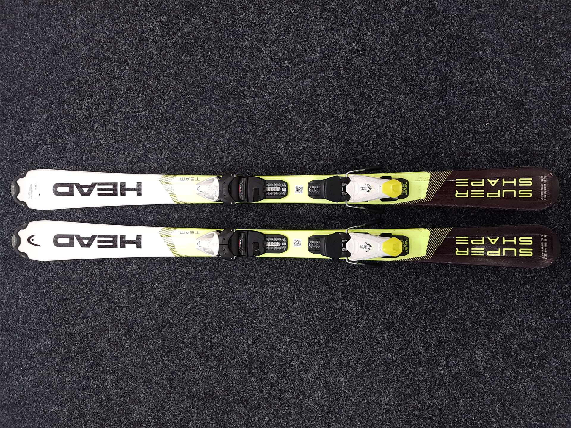 Použité lyže HEAD Super Shape + viazanie Head SLR 7.5