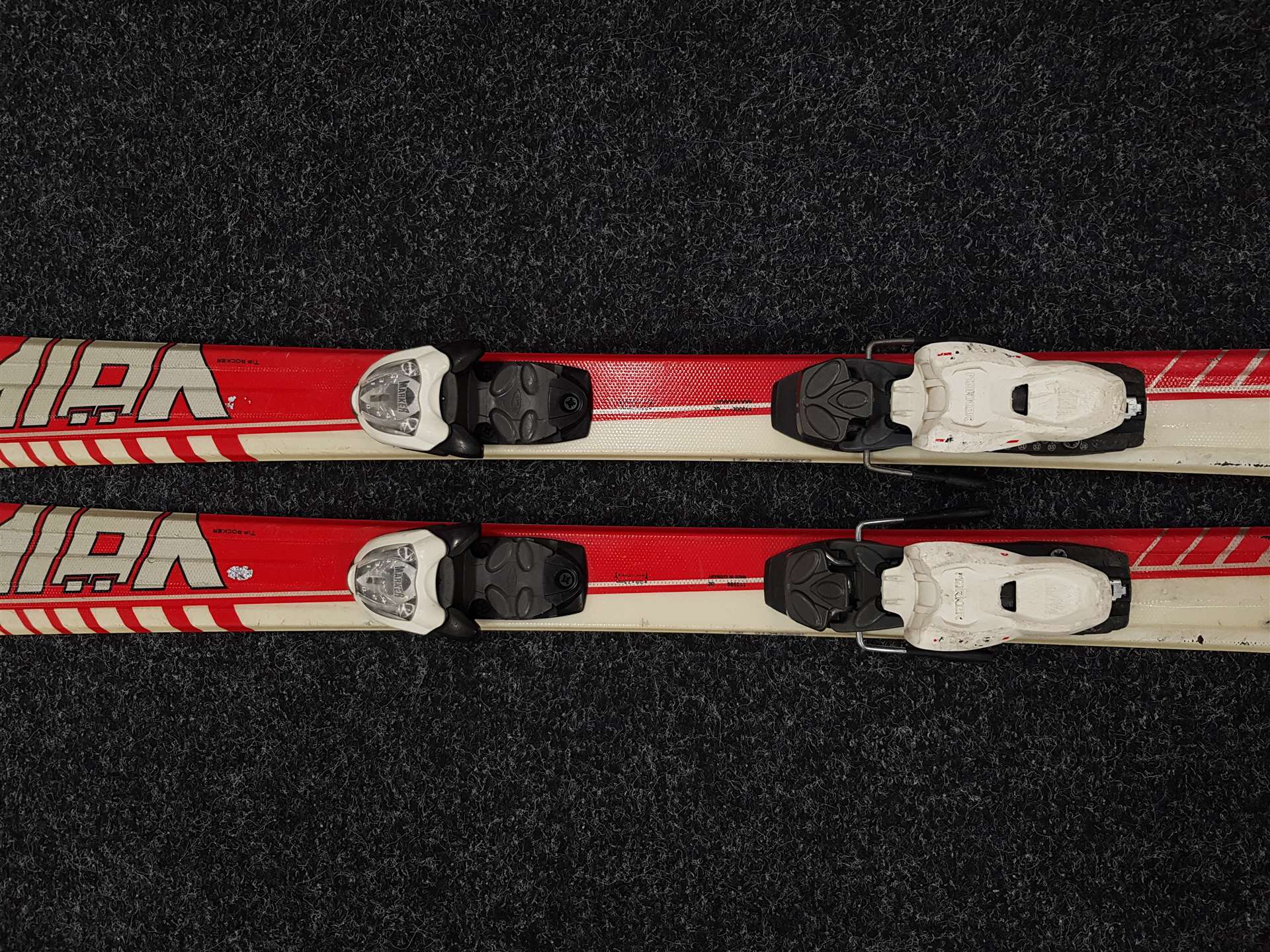 Použité detské lyže VOLKL Racetiger GS Junior + viazanie Marker 4.5