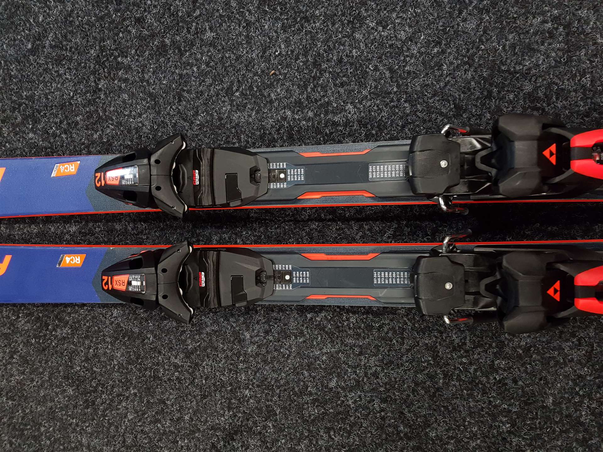 Použité lyže FISCHER The Curv DTX + viazanie Fischer RSX 12