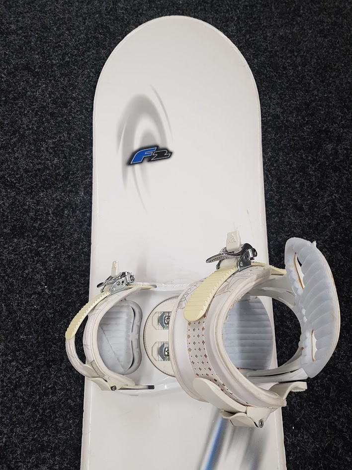 Použitý snowboard F2 Glide + viazanie K2 veľkost M