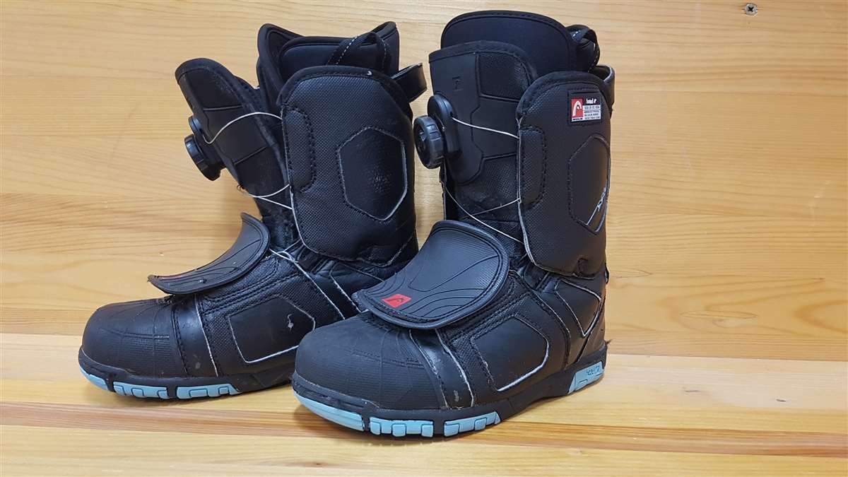 Bazárové snowboardové topánky HEAD čierne