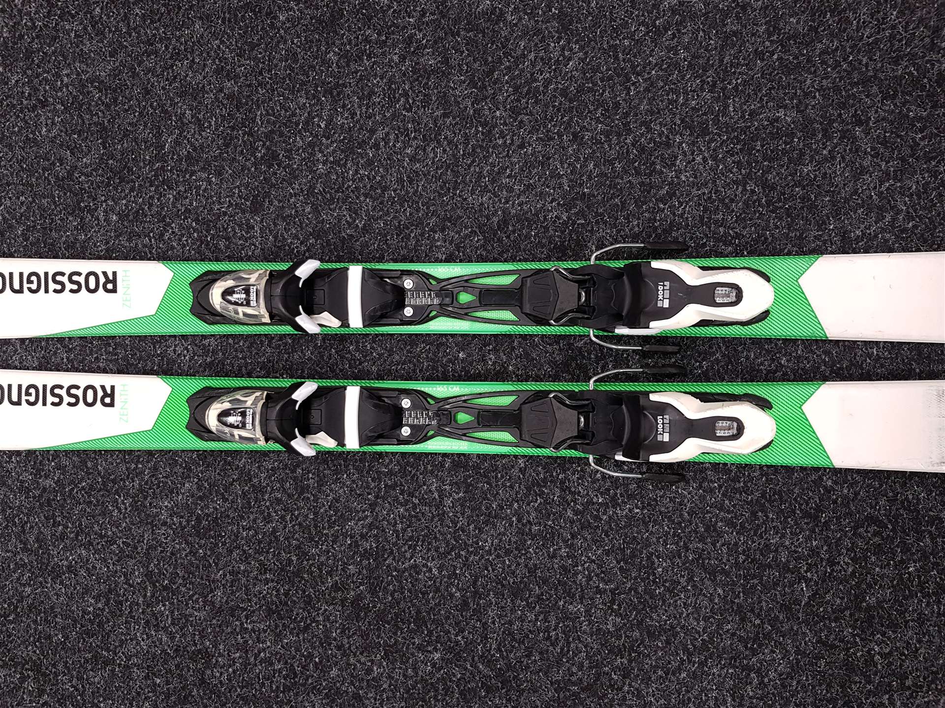 Použité lyže ROSSIGNOL Zenith + viazanie Look Xpress 10