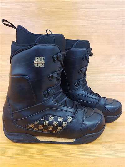 Použité snowboardové topánky ATOMIC Snowboarding