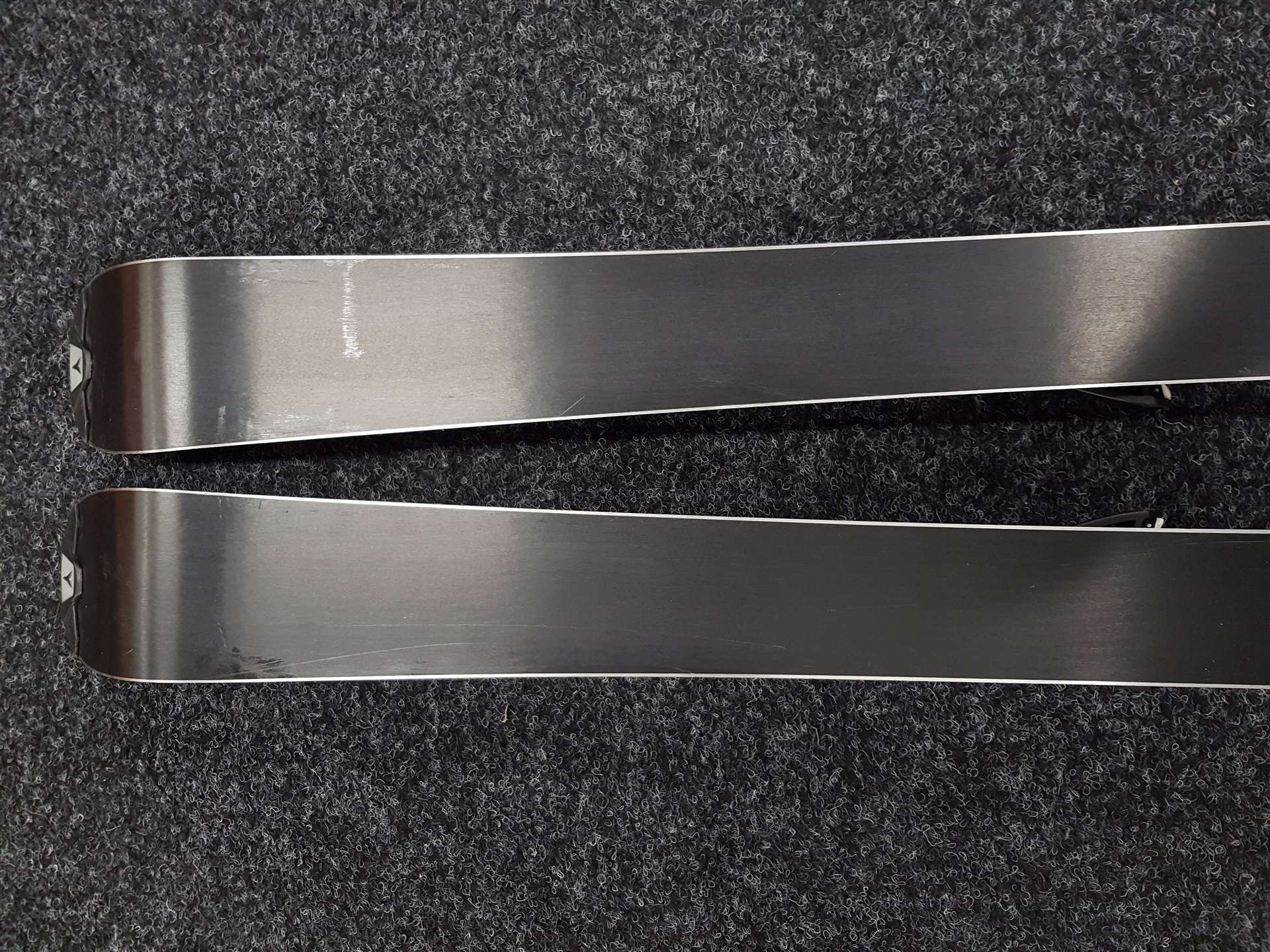 Použité lyže Atomic Aerospeed + viazanie Atomic Evox