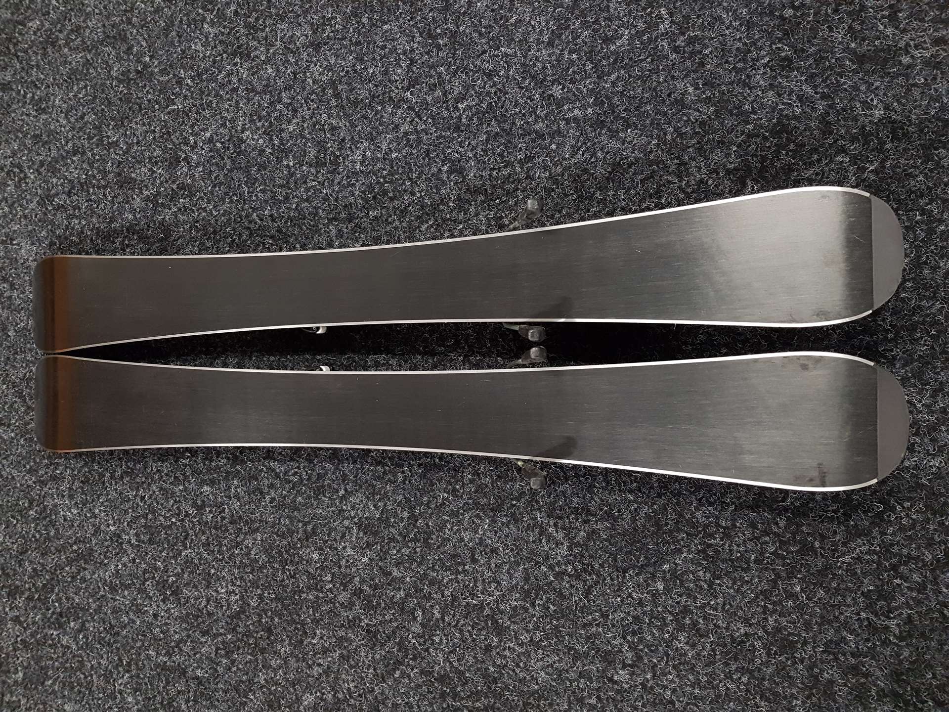 Použité lyže HEAD Era 2,0  + viazanie Head LRX 4,5