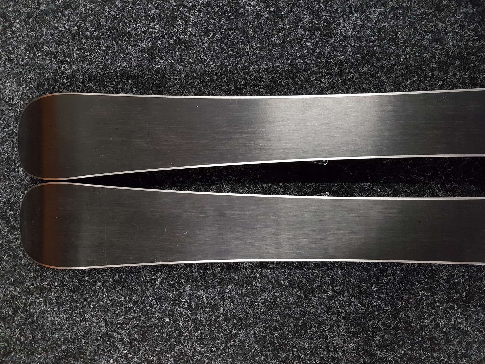 Použité lyže HEAD Era 2,0  + viazanie Head LRX 4,5